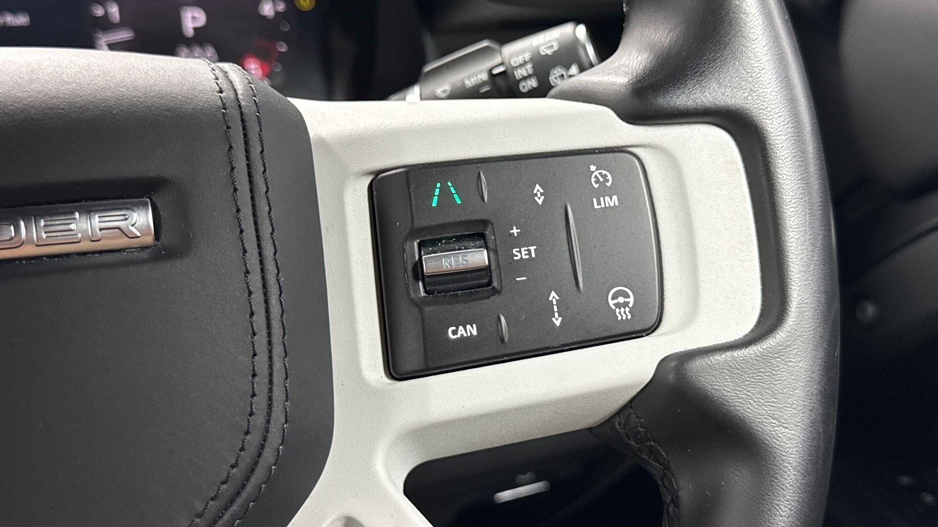Land Rover Defender view 26