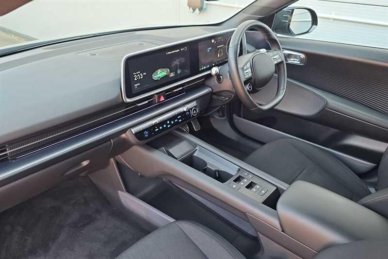 Hyundai Ioniq 6 view 13