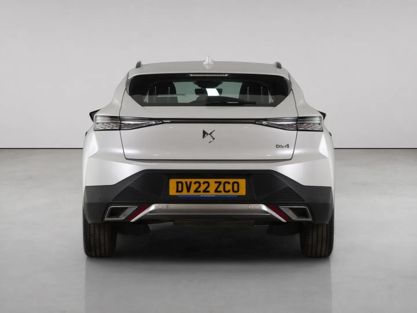 DS Automobiles DS 4 view 7