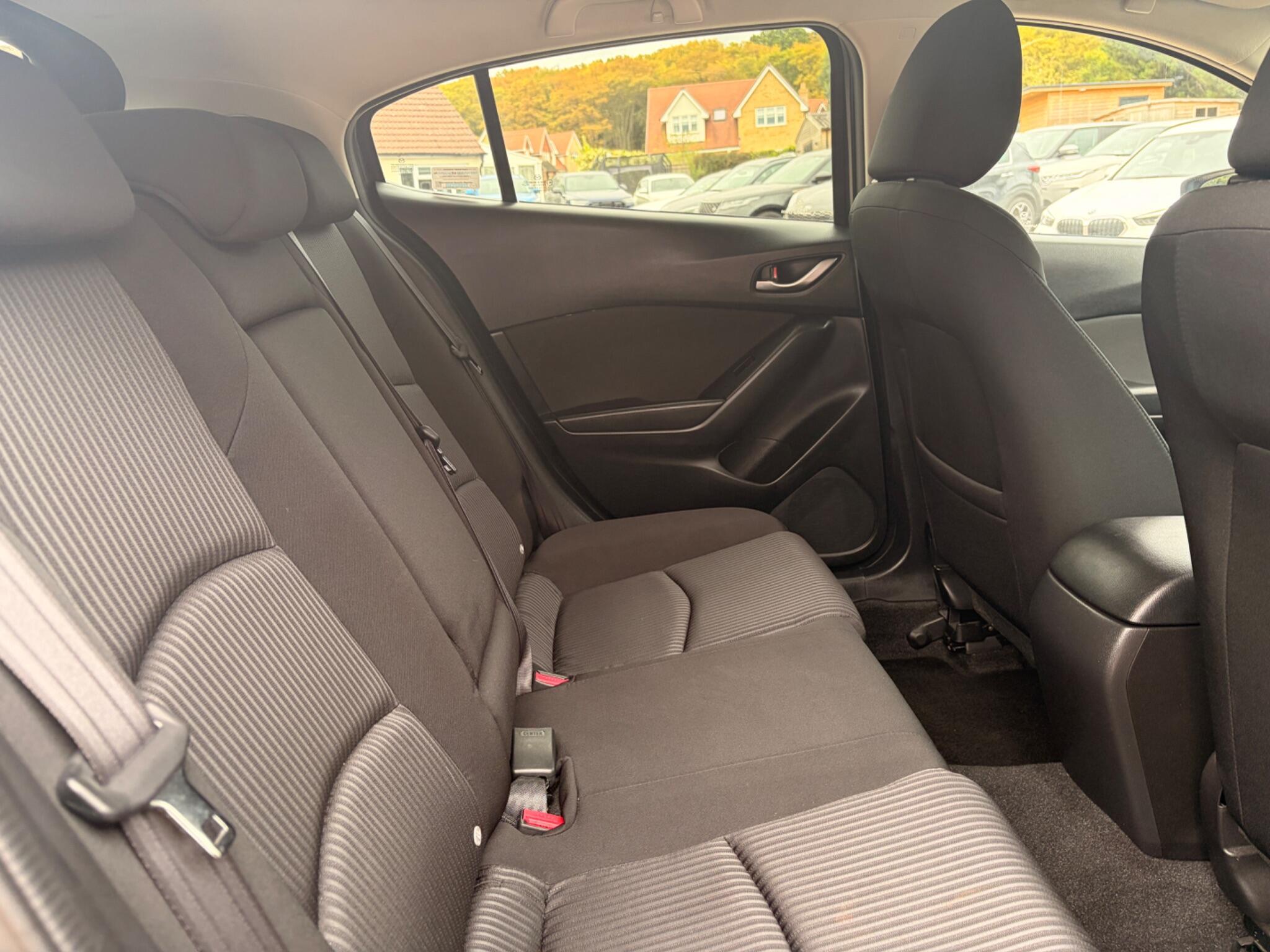 Mazda Skyactiv-G view 19