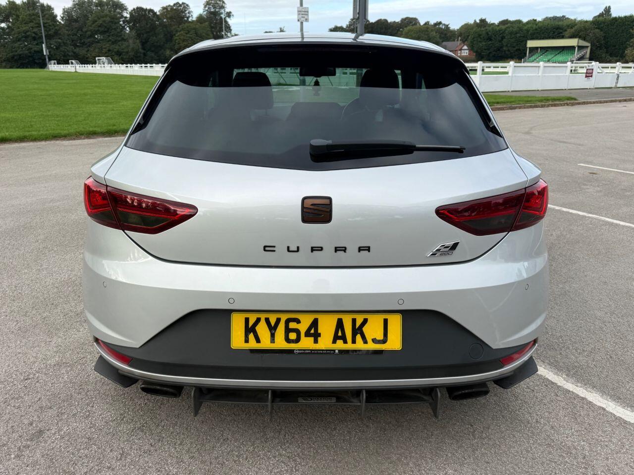 Seat Leon view 45
