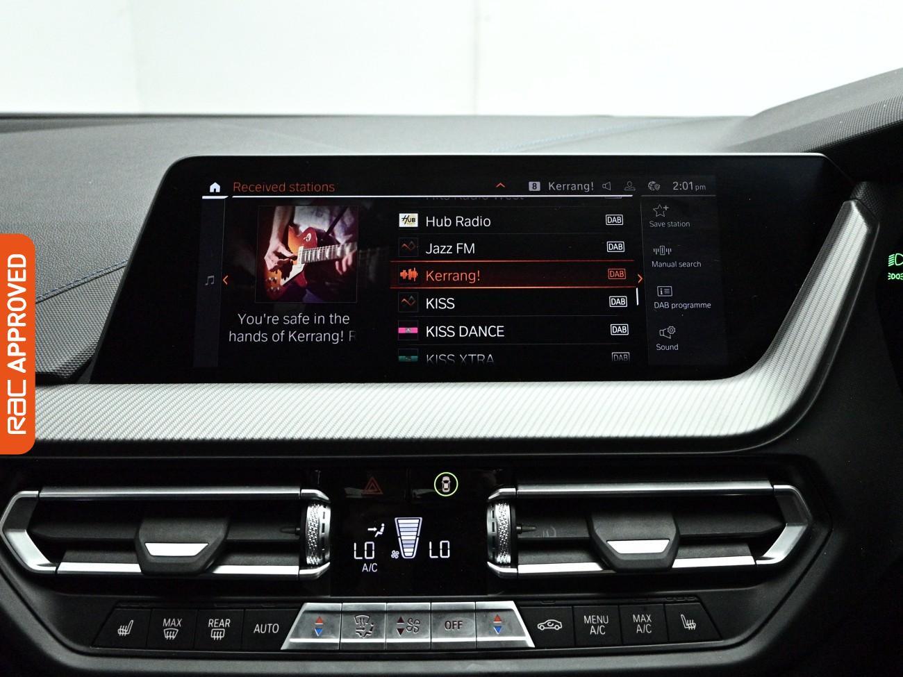 BMW 1 Series view 14