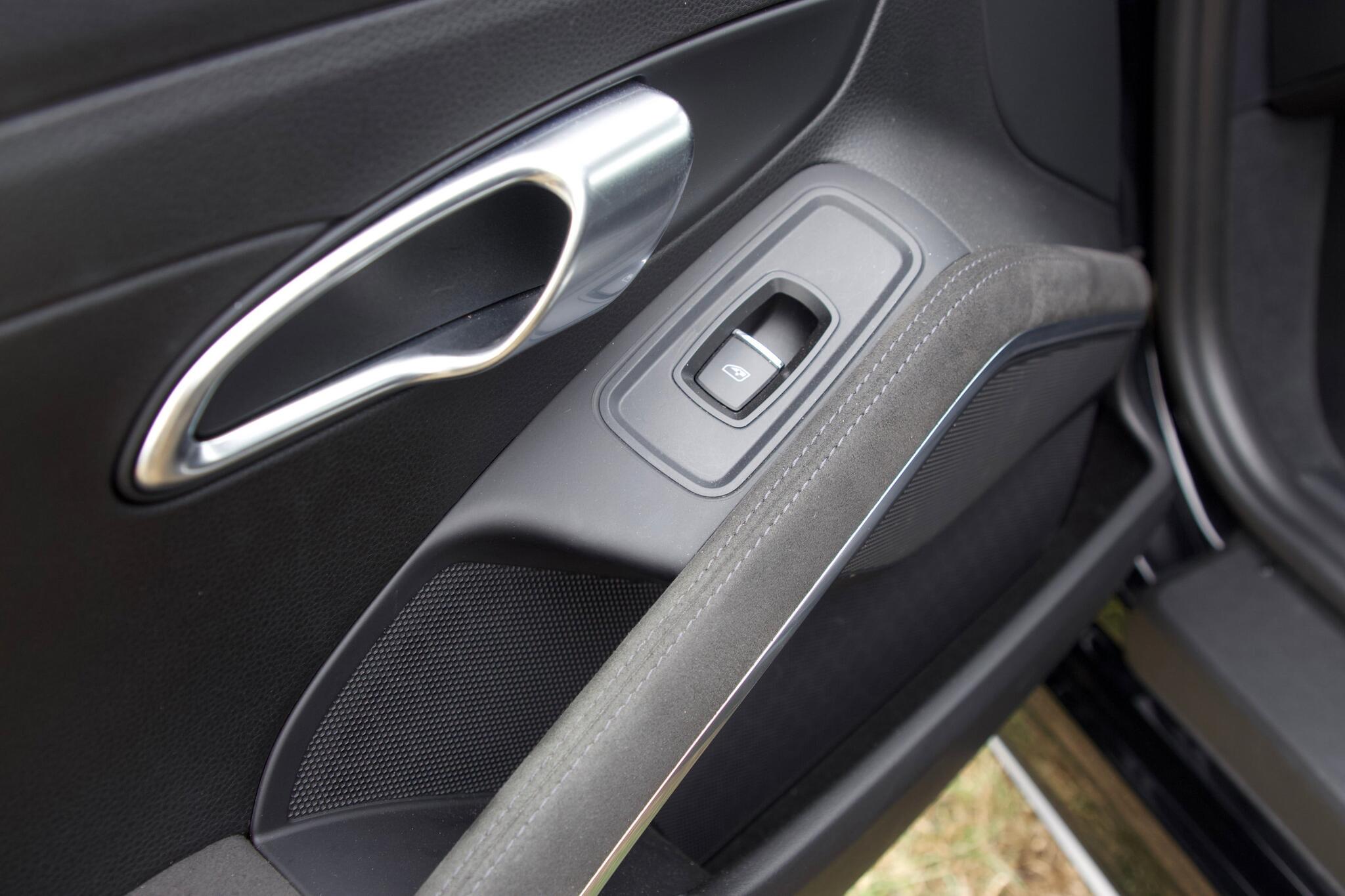 Porsche Cayman view 19
