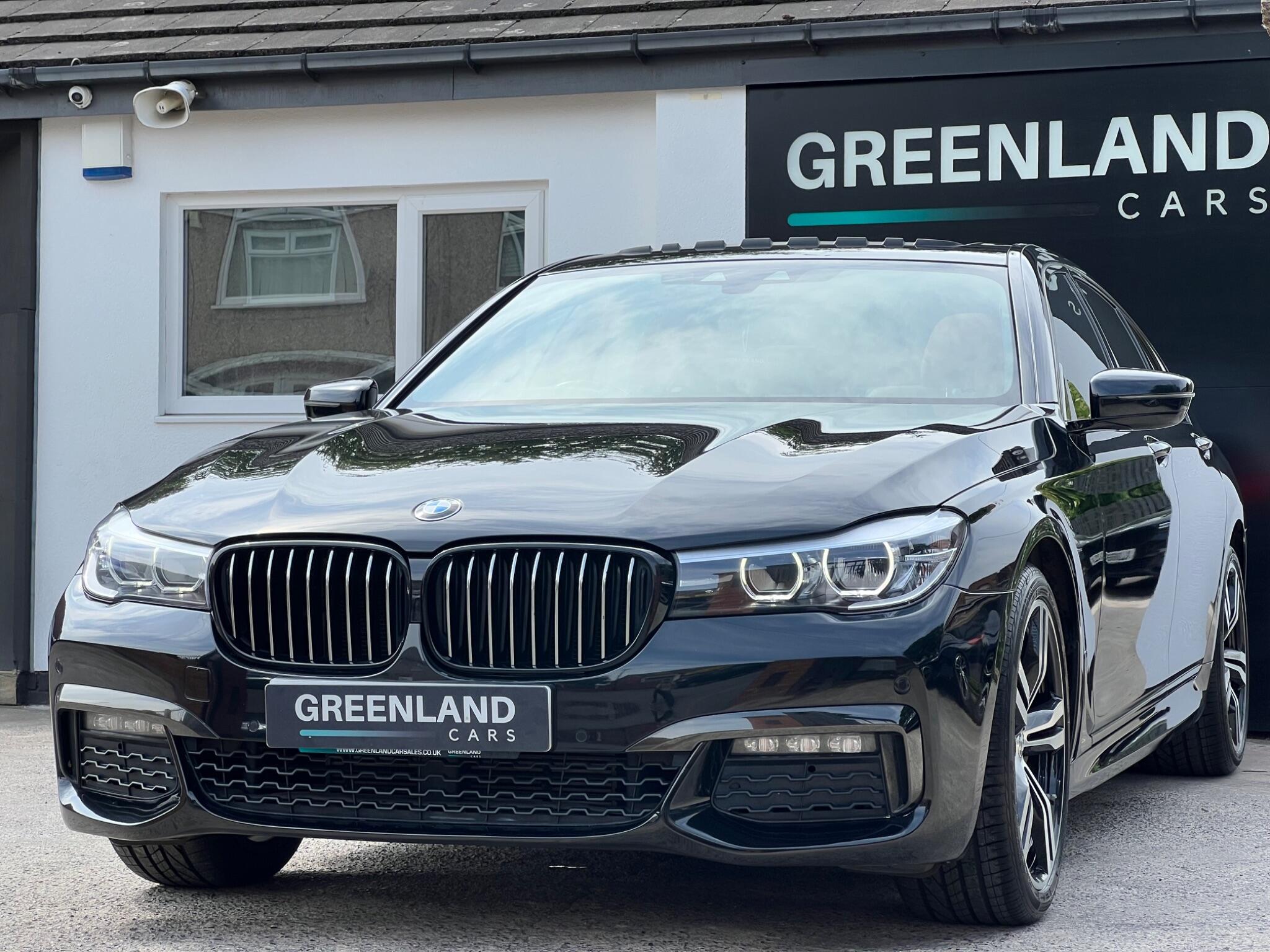 BMW 7 Series view 22