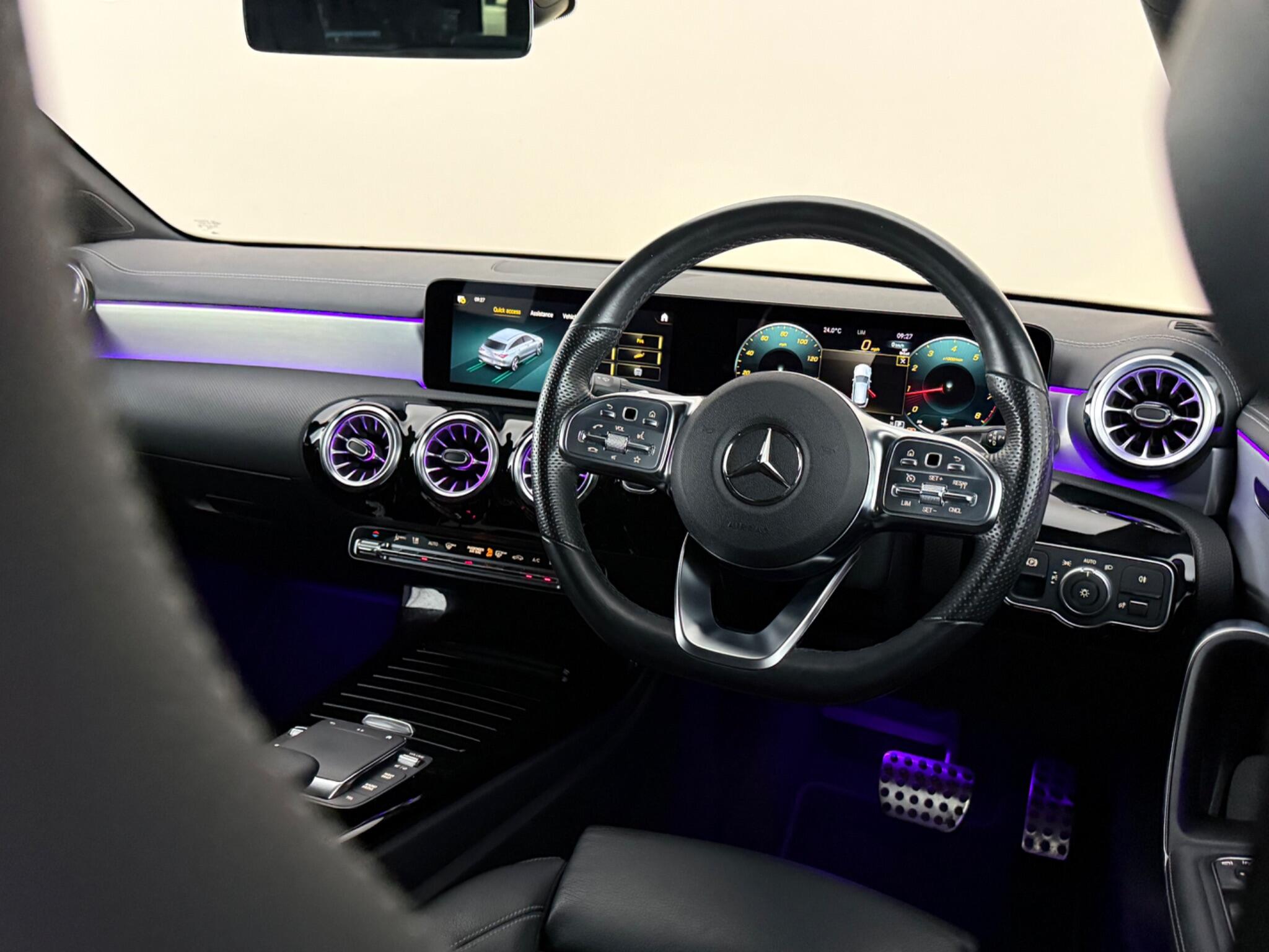 Mercedes-Benz Cla view 31
