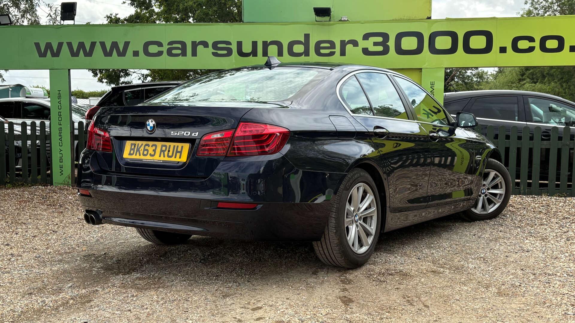 BMW 5 Series view 6