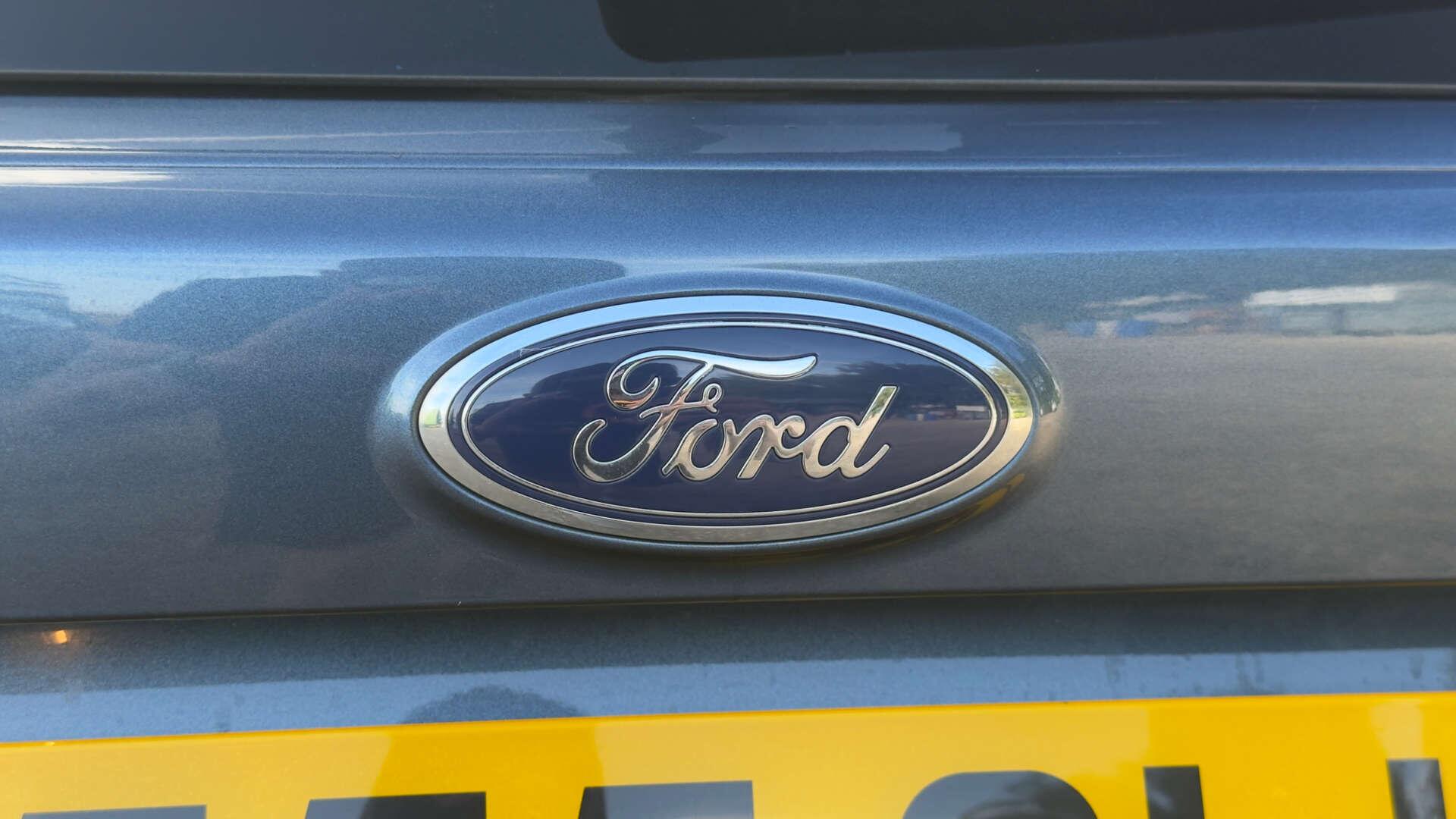 Ford Kuga view 52