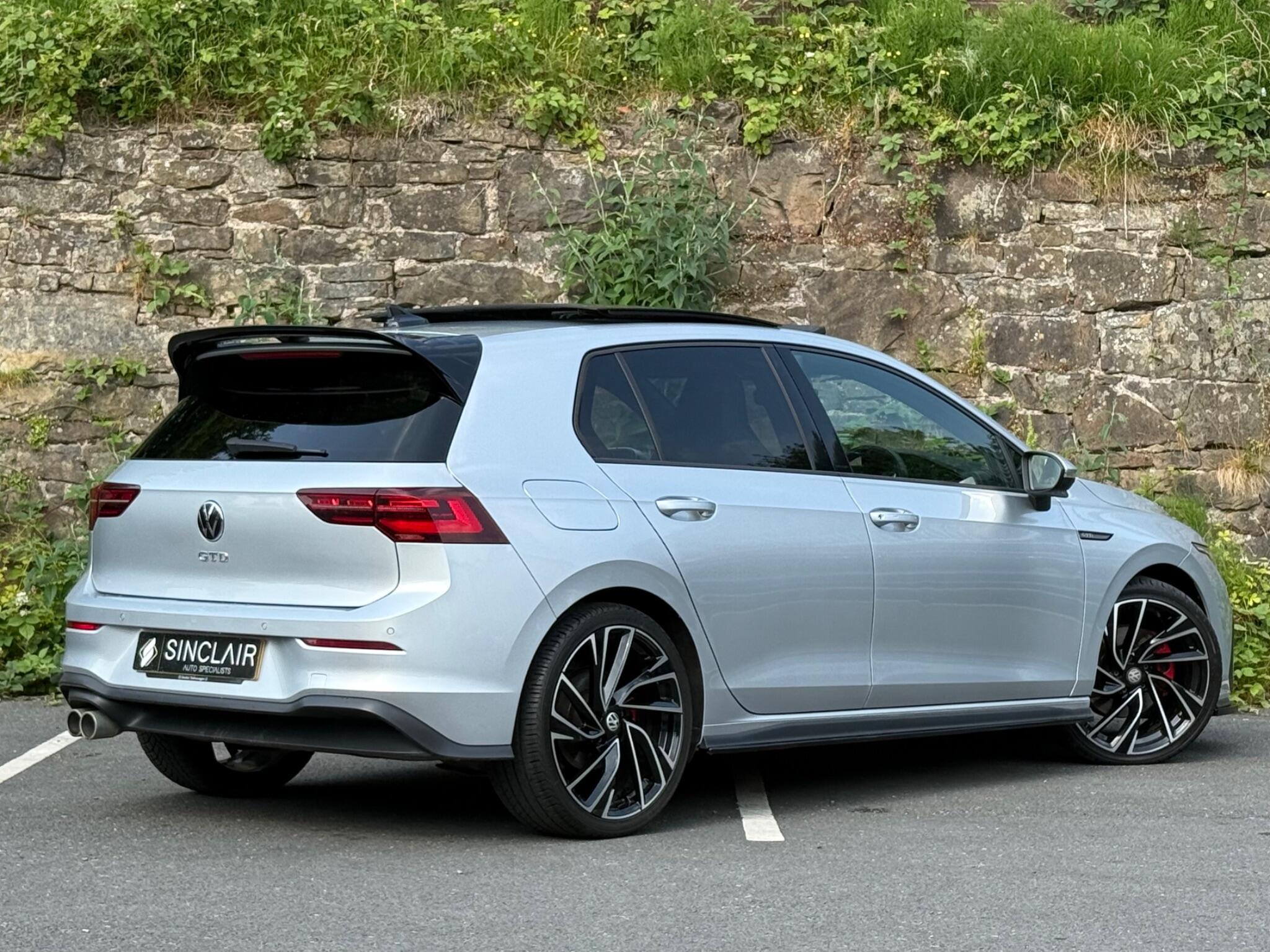 Volkswagen Golf view 8