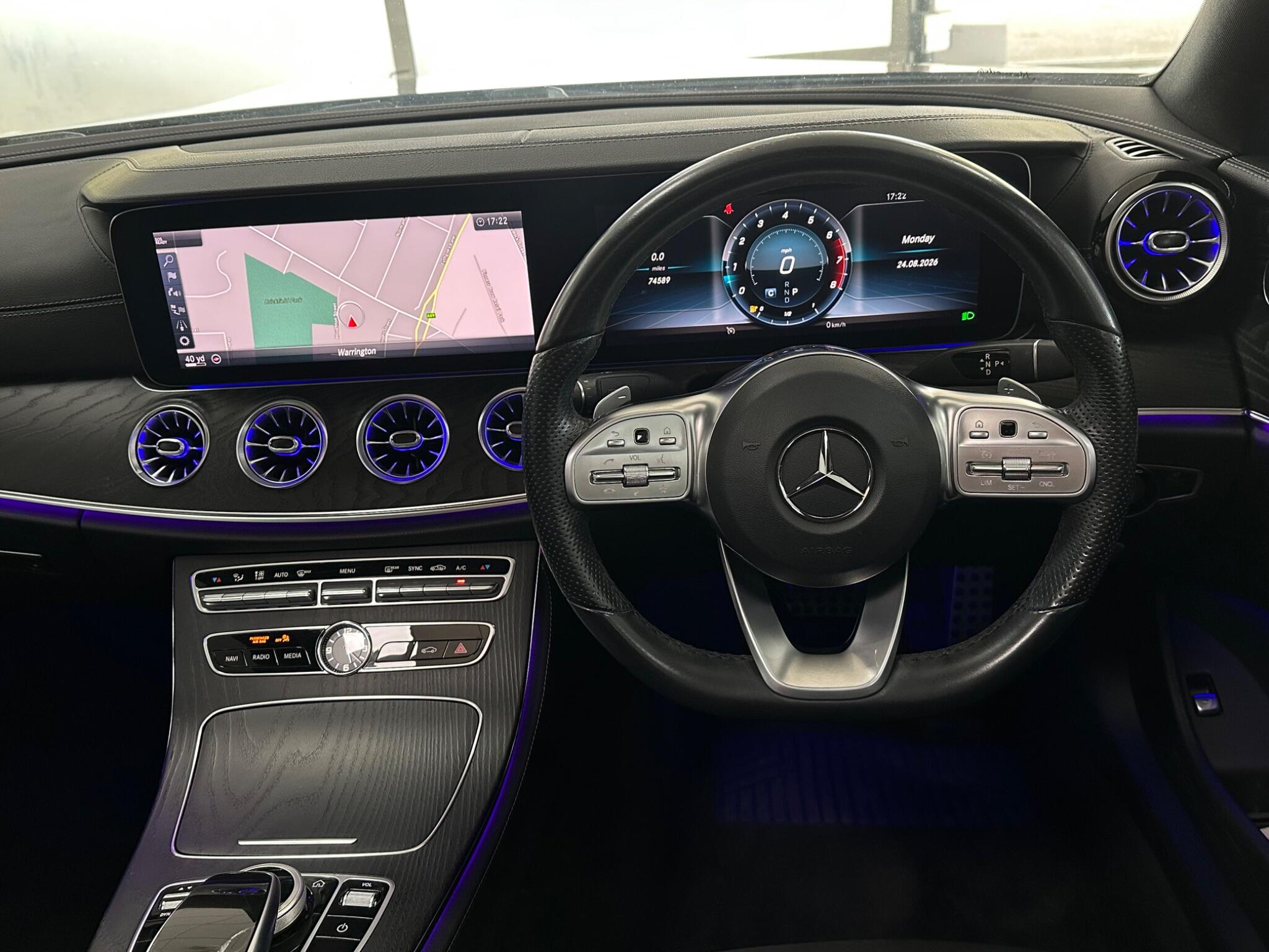 Mercedes-Benz E Class view 17