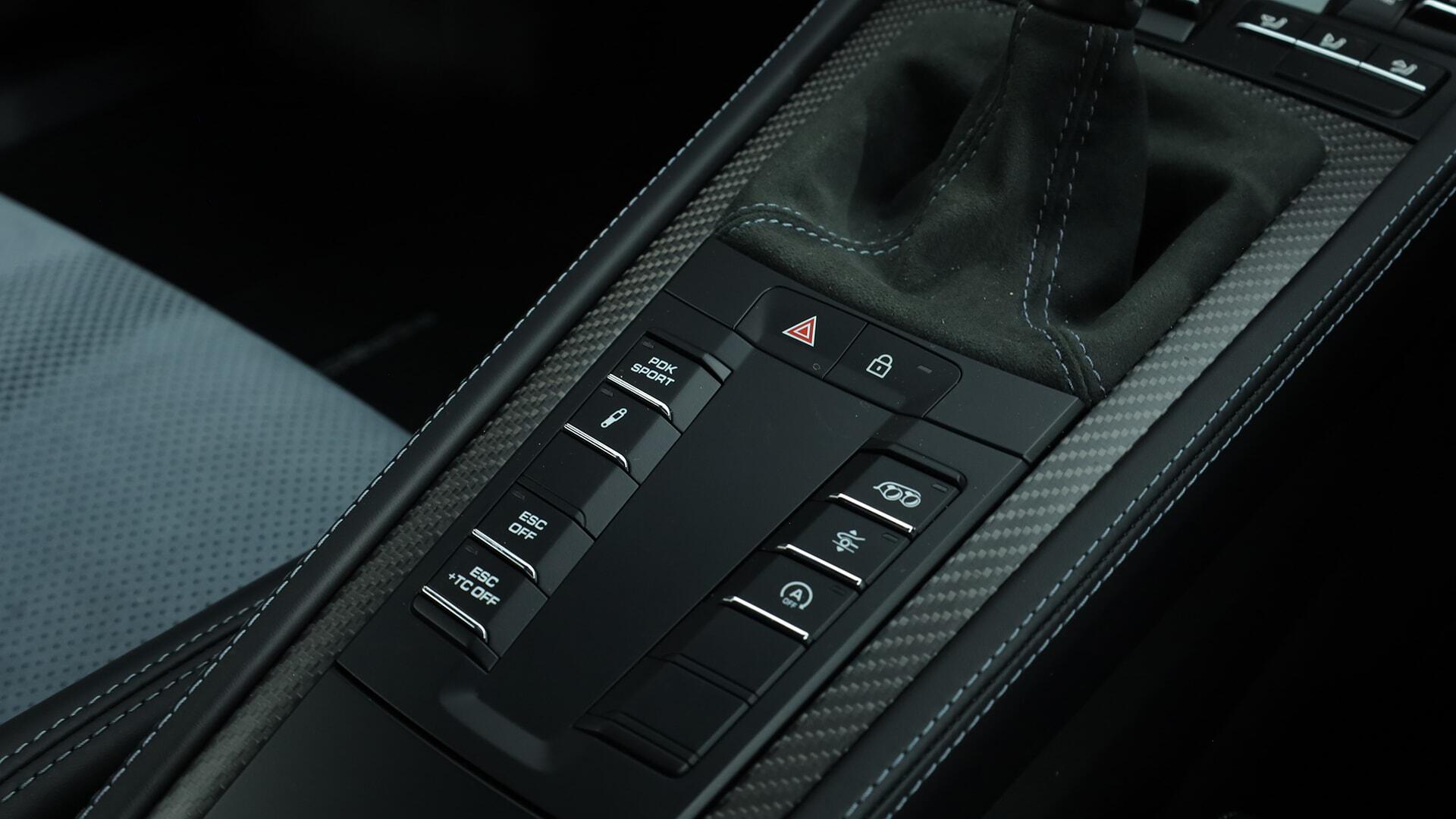 Porsche Cayman view 17
