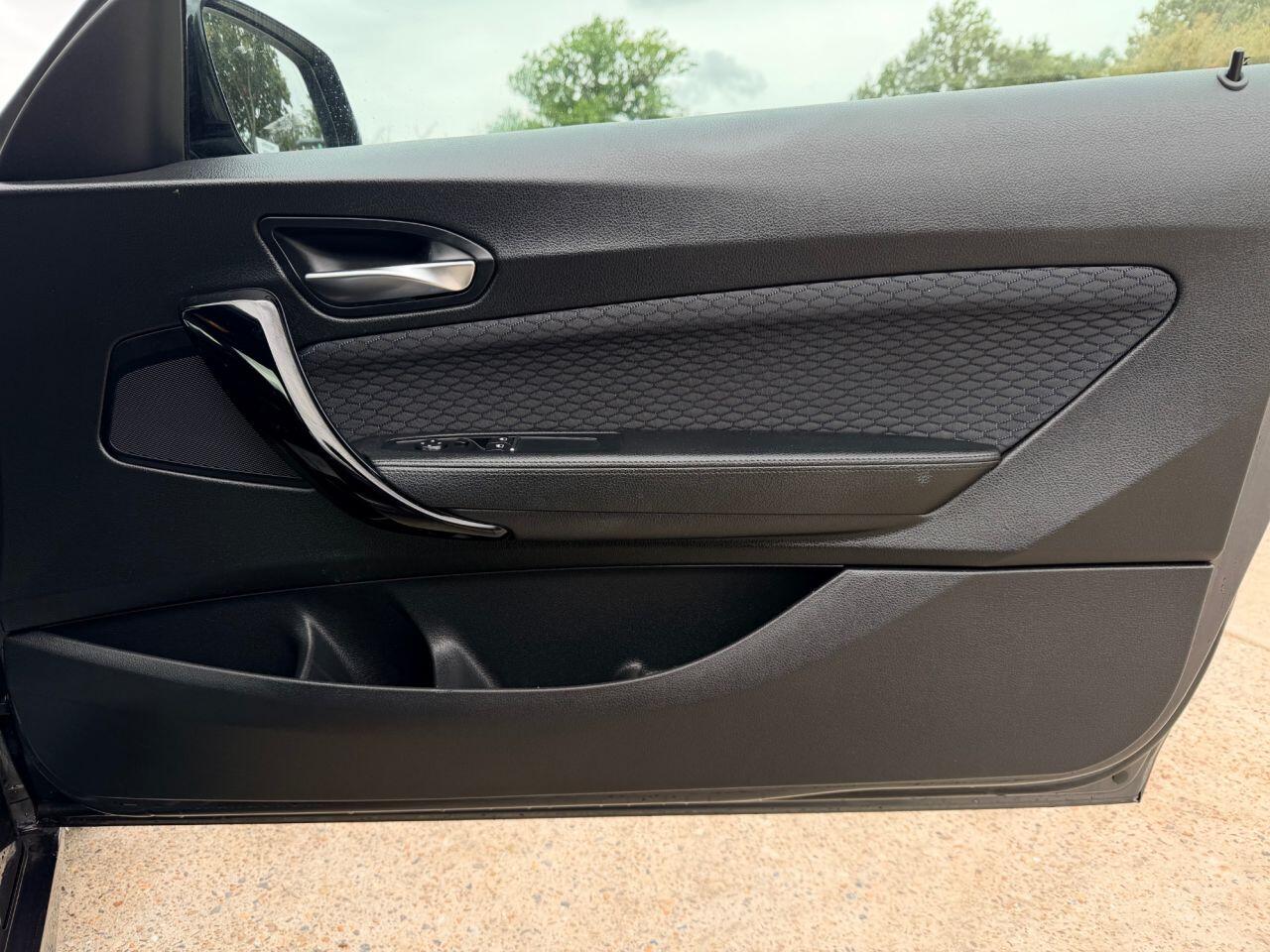 BMW 2 Series view 16