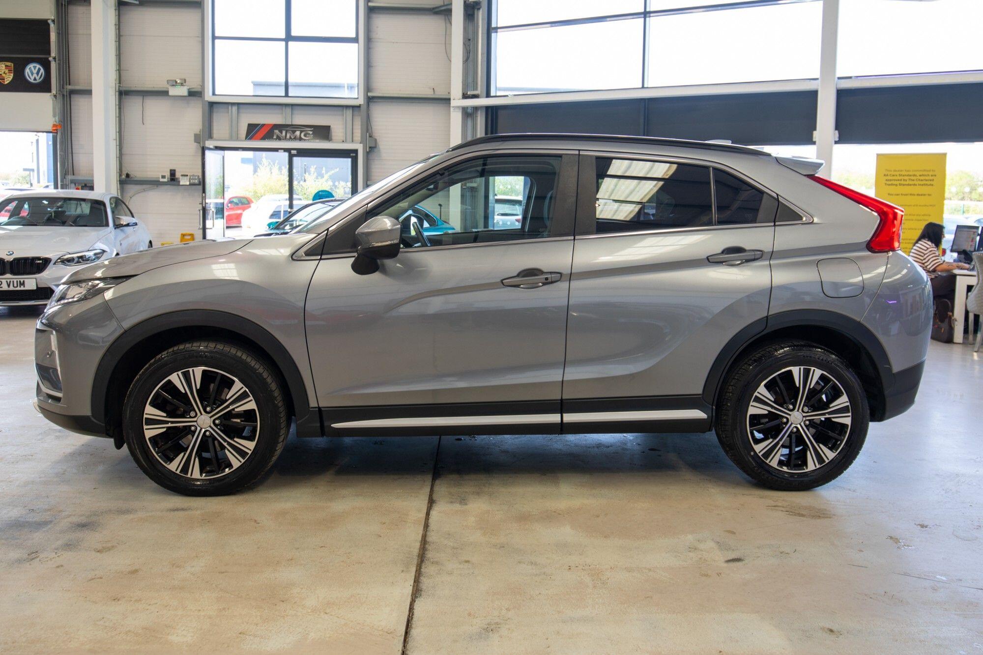 Mitsubishi Eclipse Cross view 6