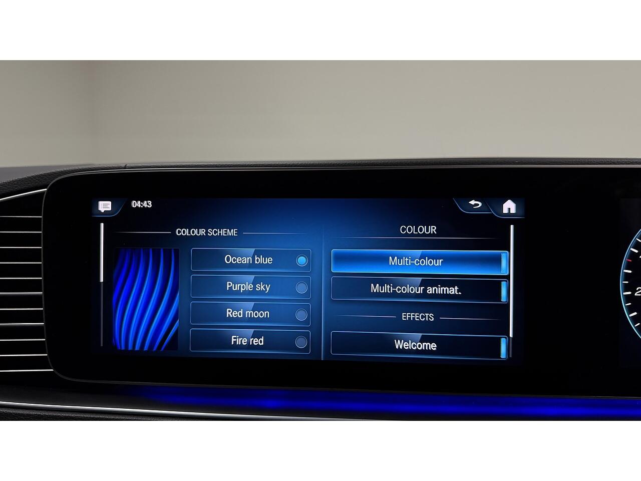 Mercedes-Benz GLE view 32