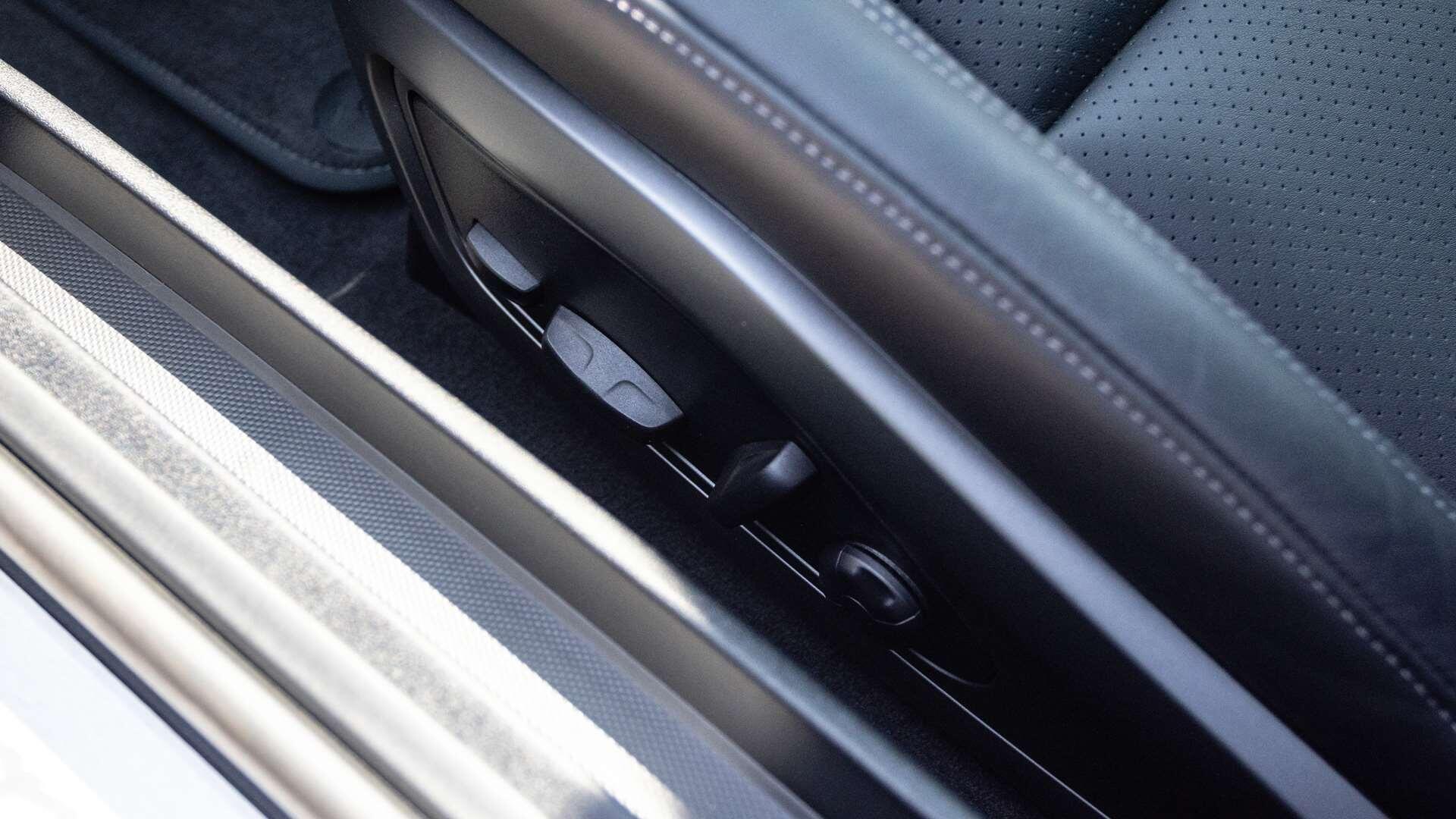 Porsche 911 view 31