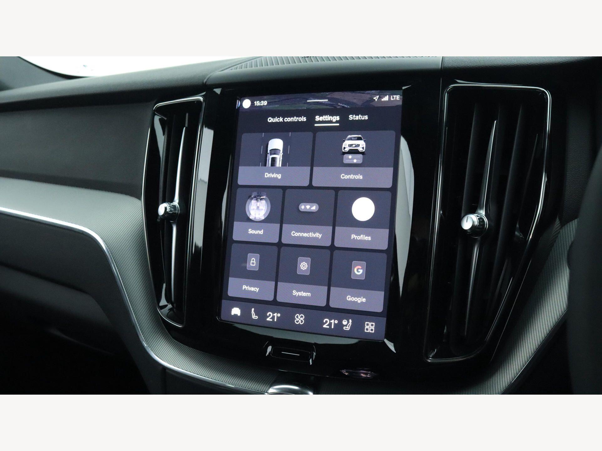 Volvo XC60 view 18