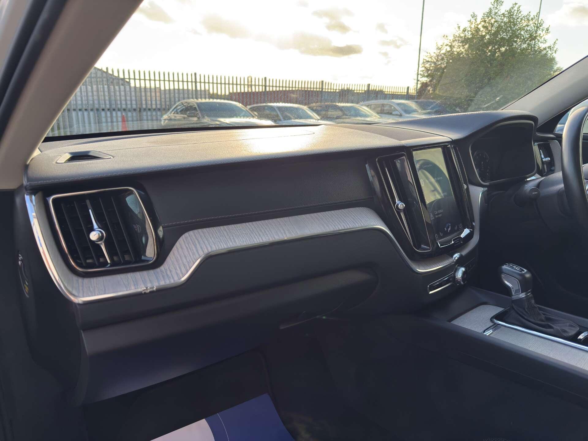 Volvo XC60 view 64