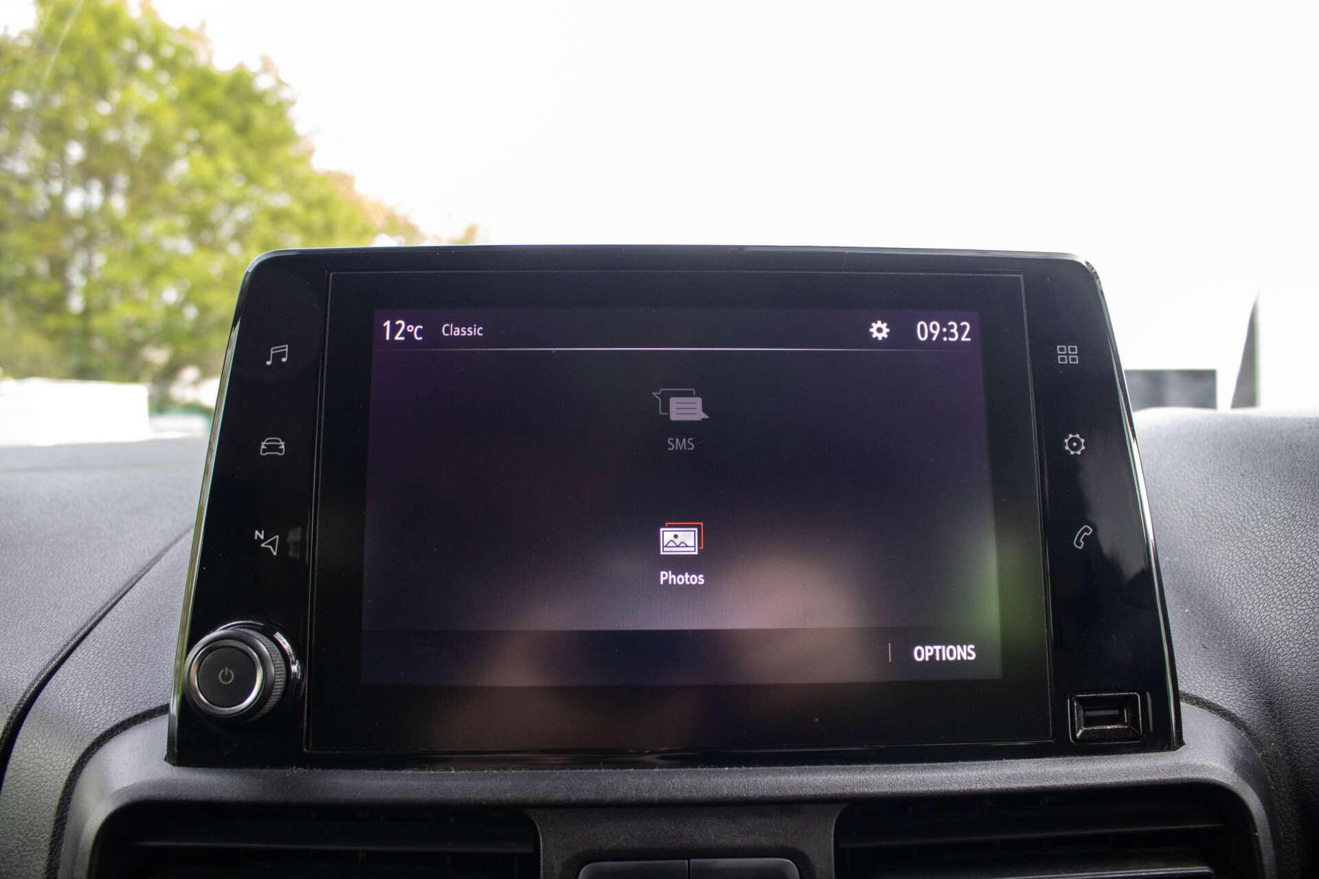 Vauxhall Combo Life view 23