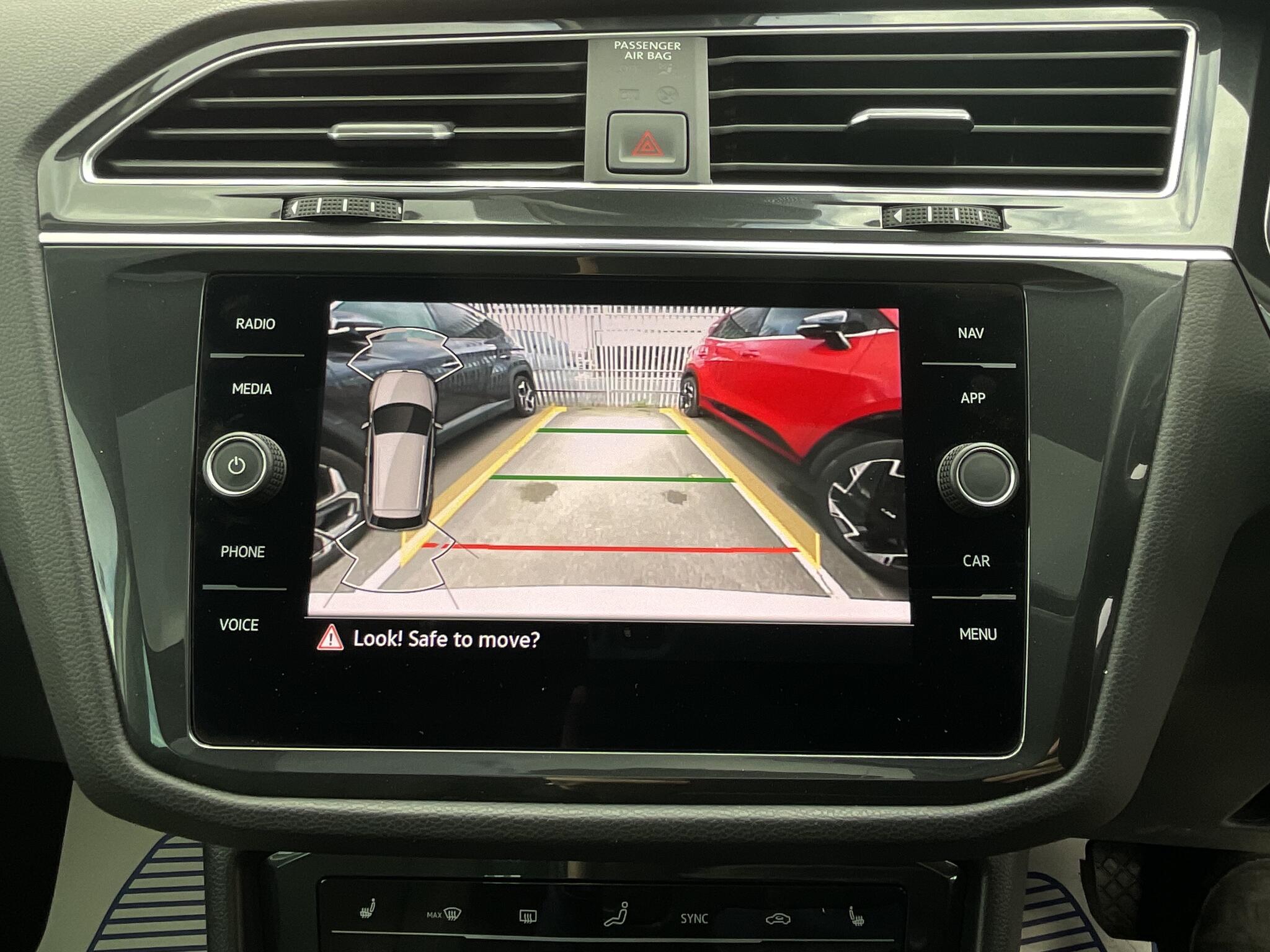Volkswagen Tiguan view 26