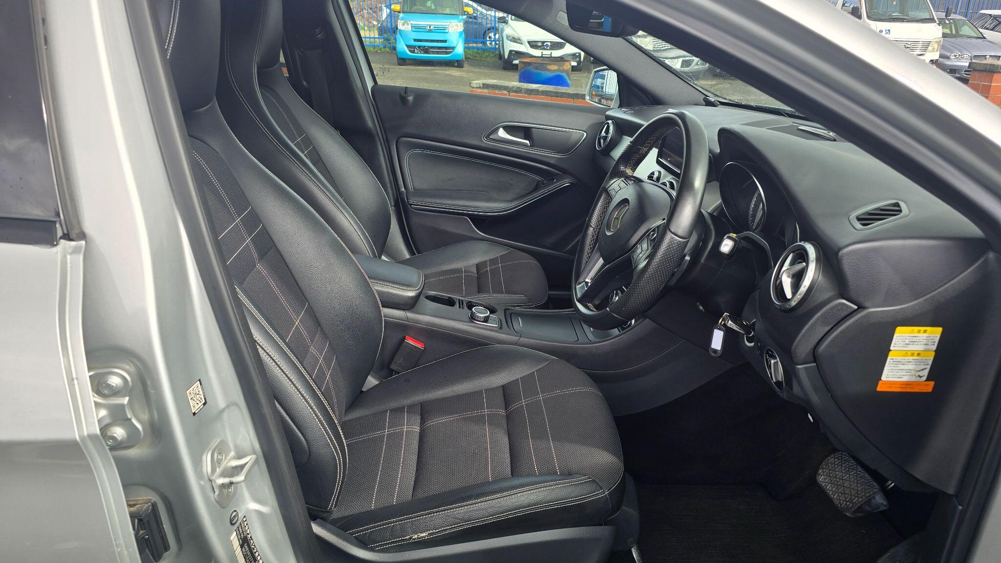 Mercedes-Benz GLA view 7