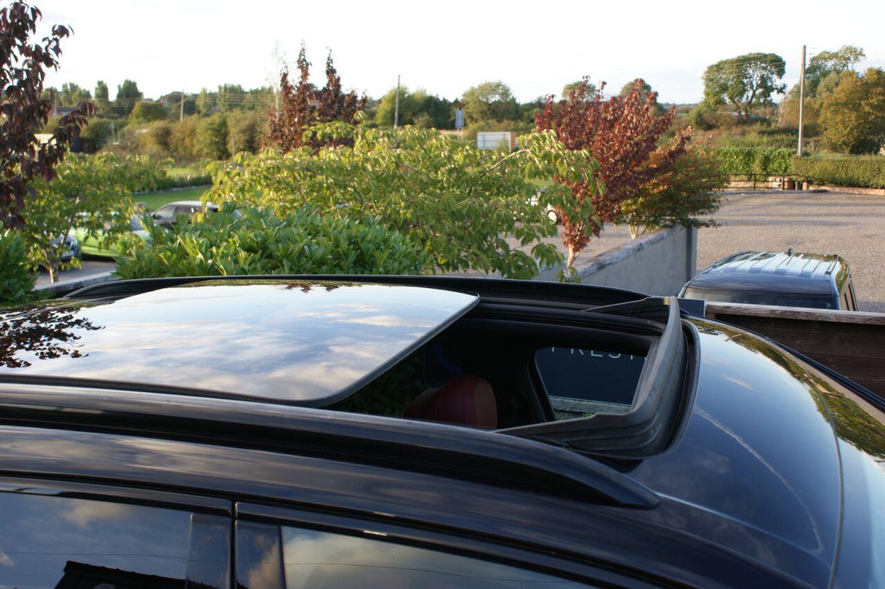 Porsche Cayenne view 10