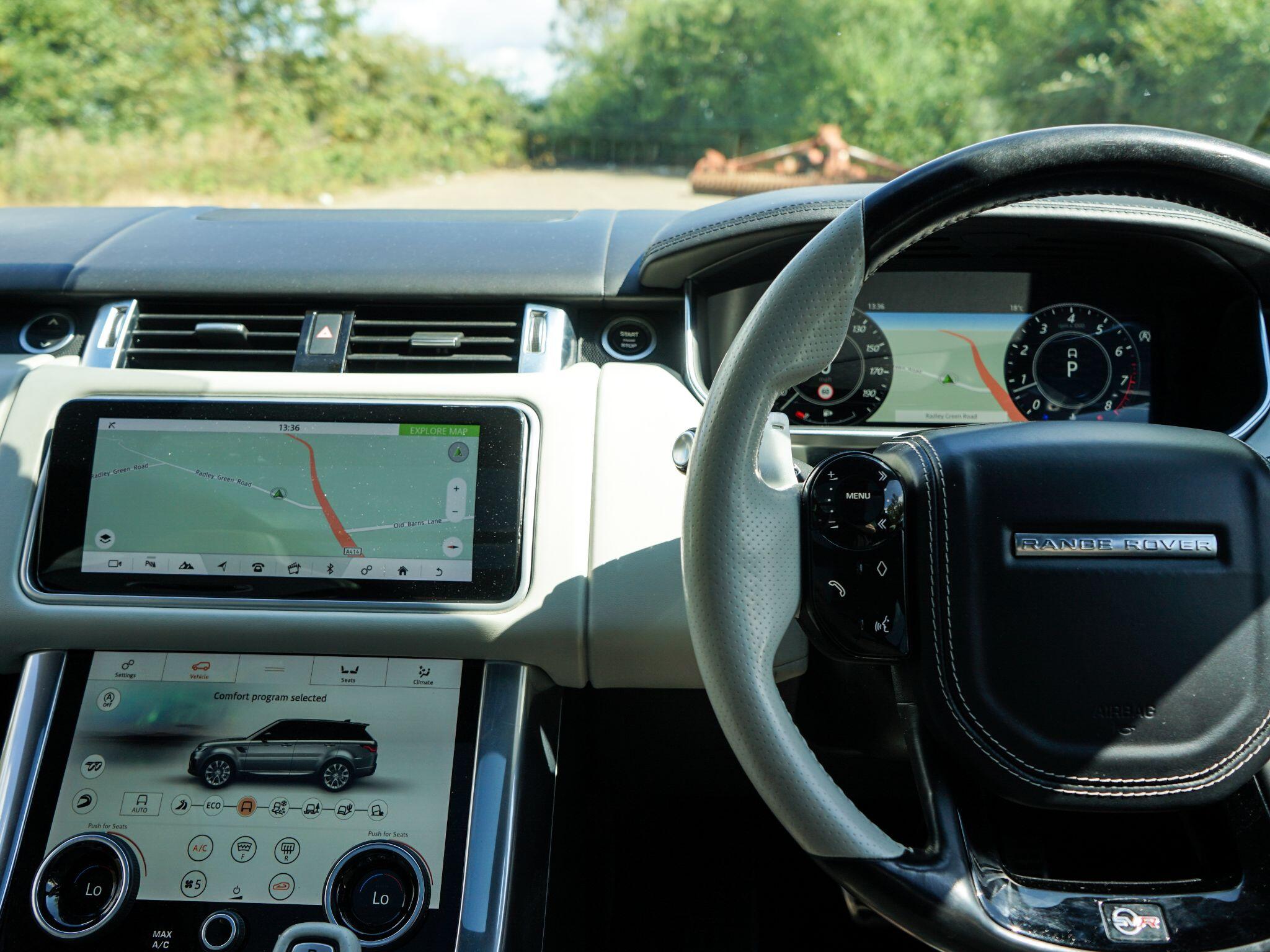 Land Rover Range Rover Sport view 8