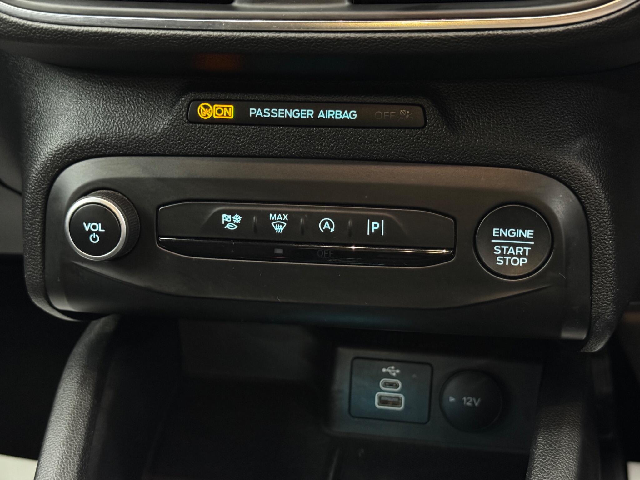 Ford Focus view 28