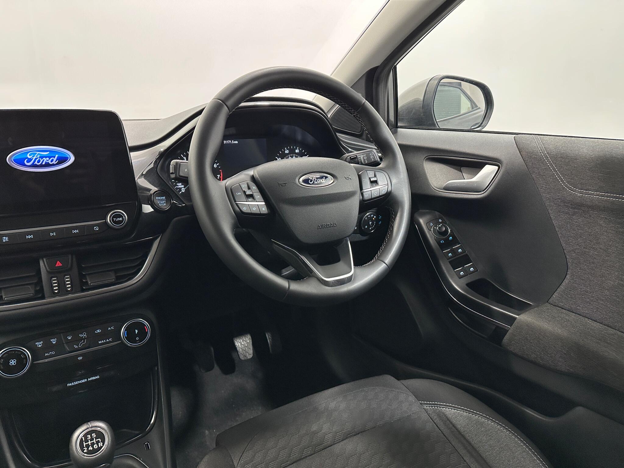 Ford Puma view 12