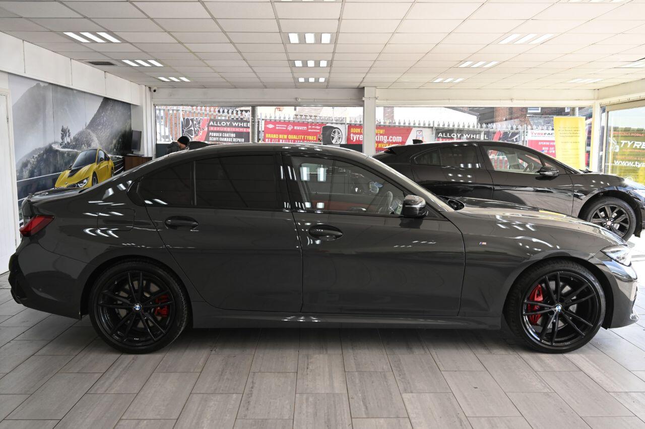 BMW 3 Series view 3