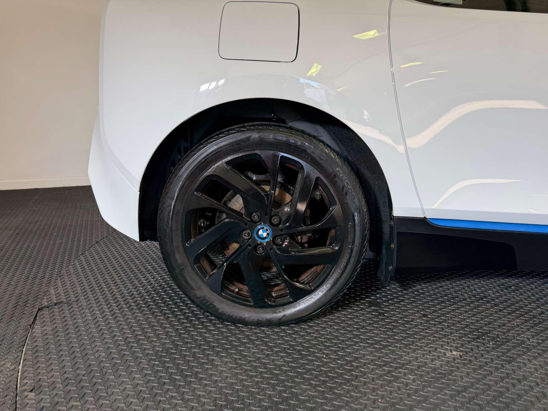BMW i3 view 70