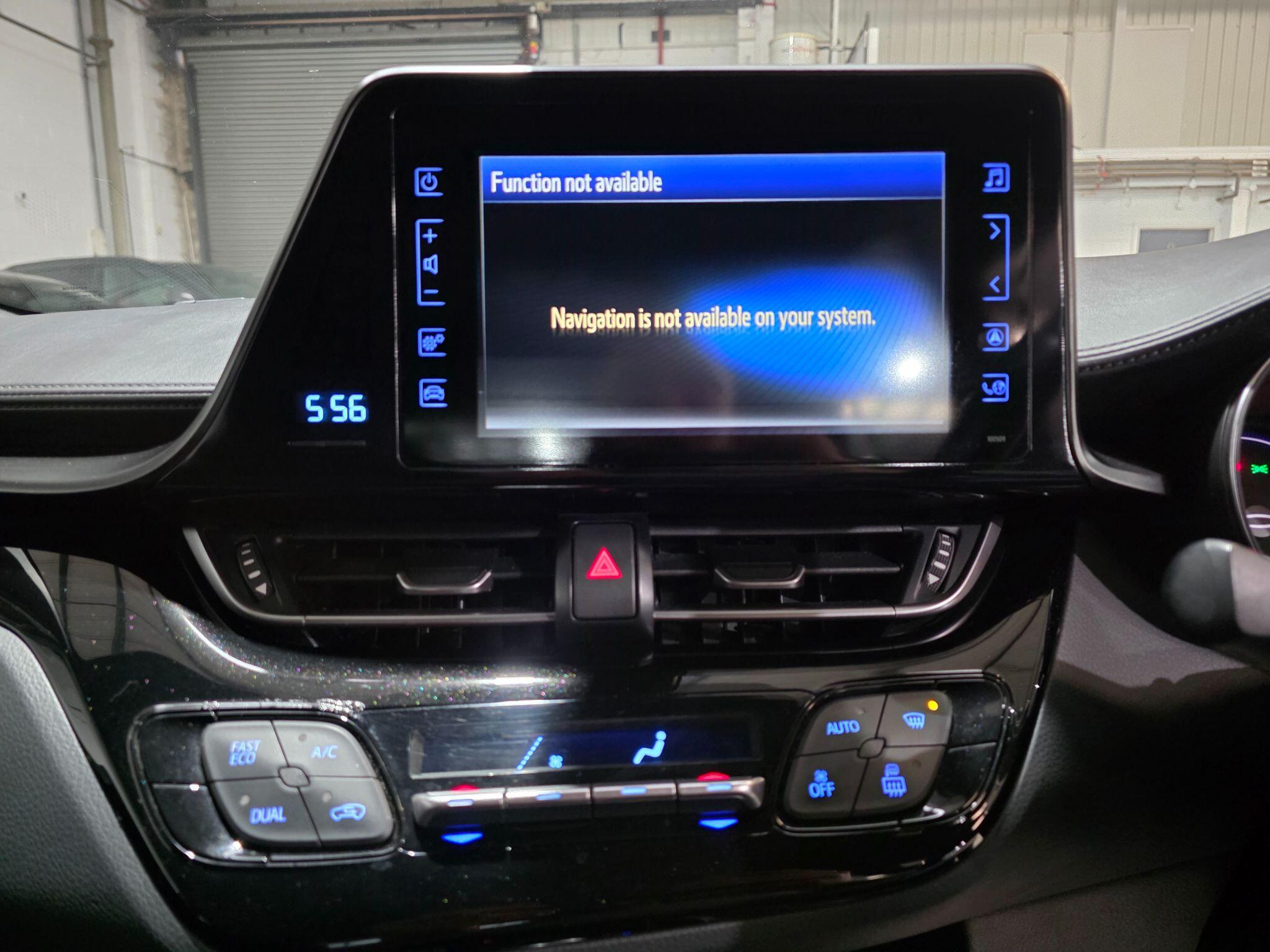 Toyota C-HR view 7