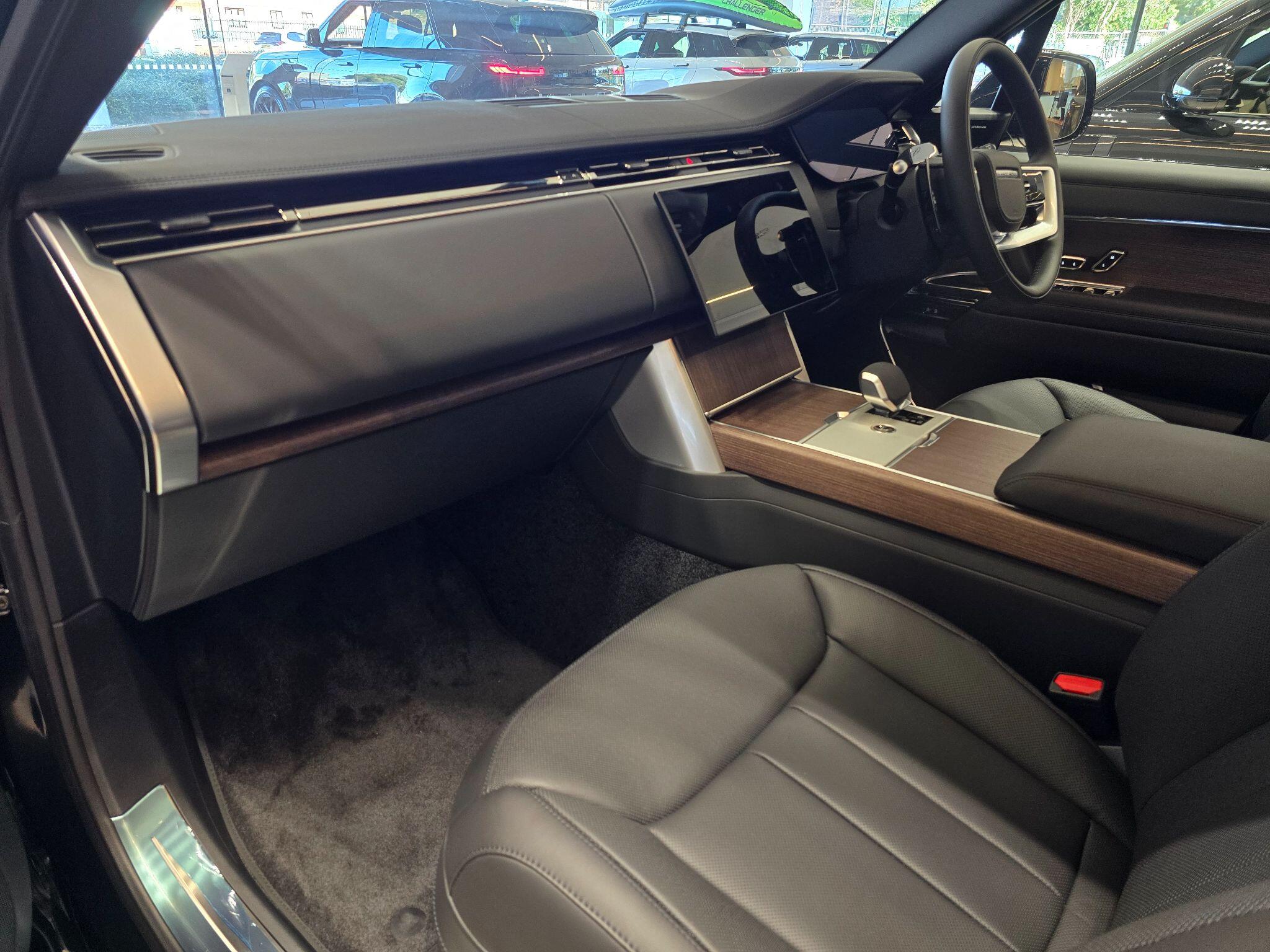 Land Rover Range Rover view 45