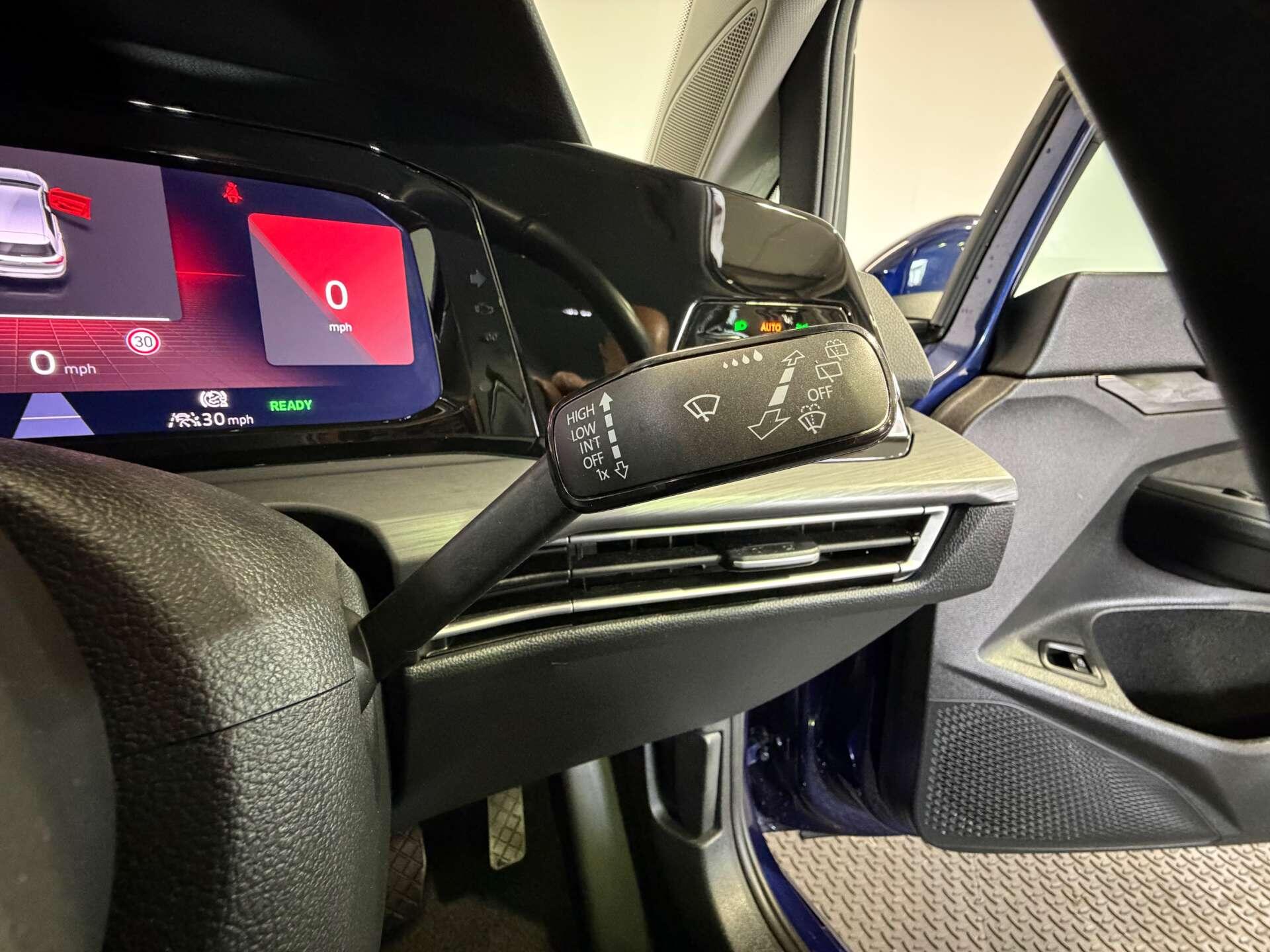 Volkswagen Golf view 31