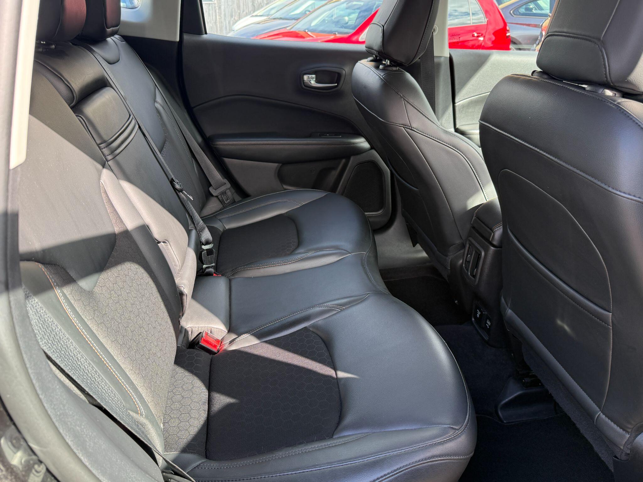 Jeep Compass view 14