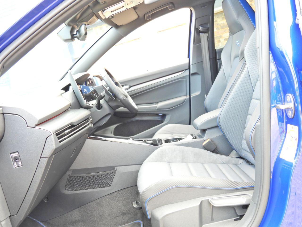 Volkswagen Golf view 22