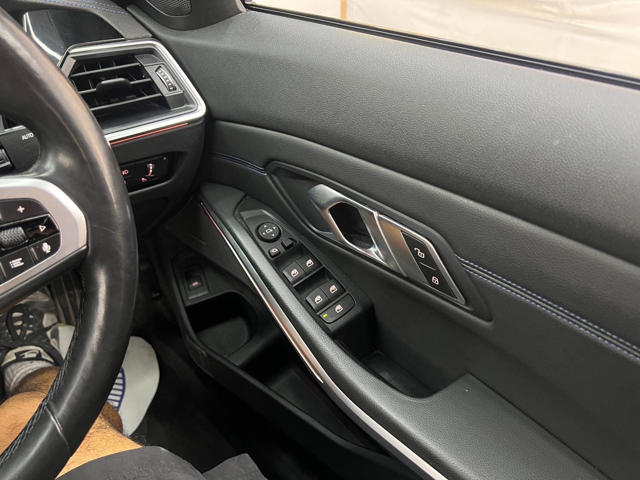 BMW 3 Series view 50