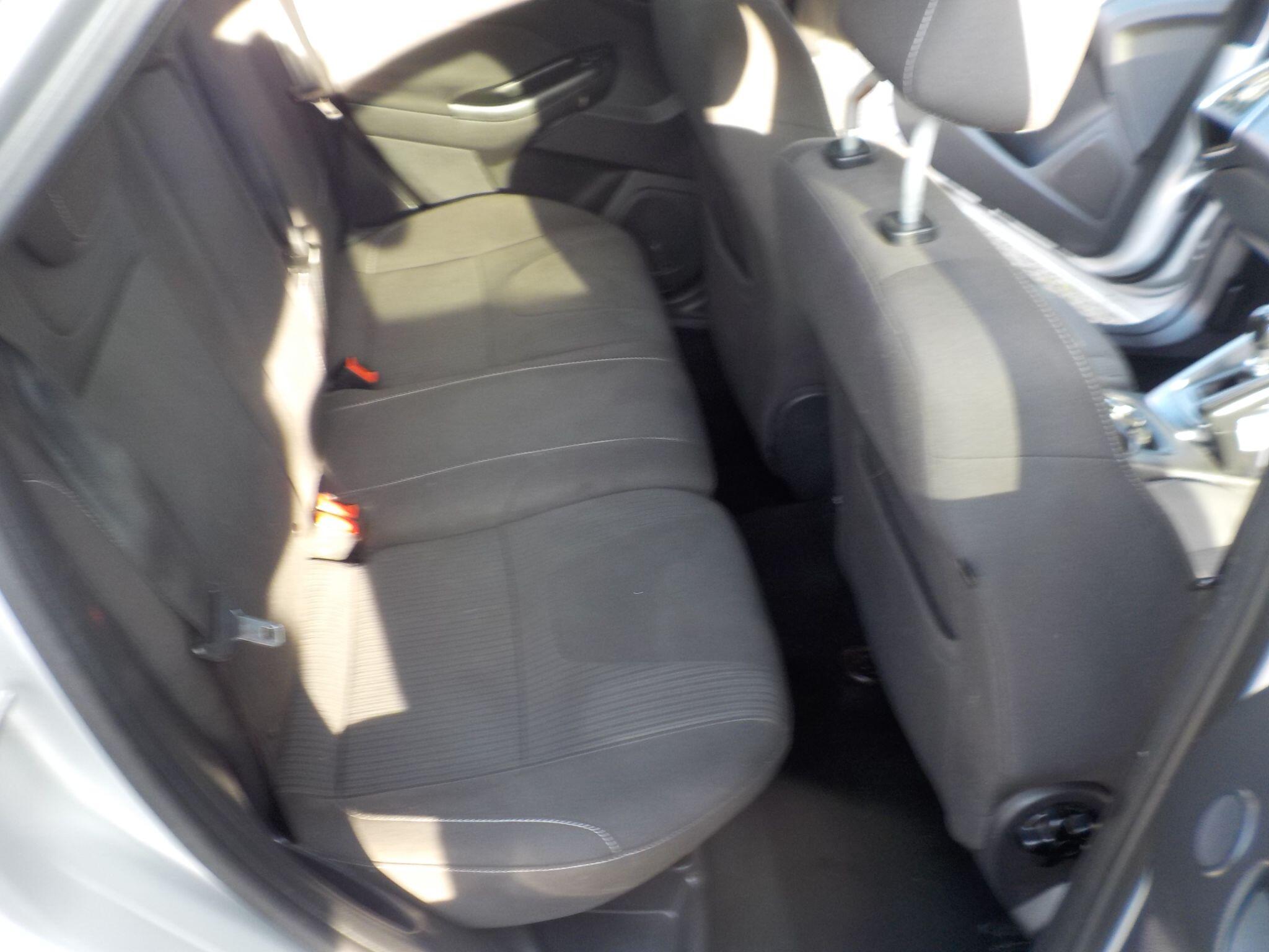 Ford Focus 1.6 TDCi Titanium Euro 5 (s/s) 5dr
