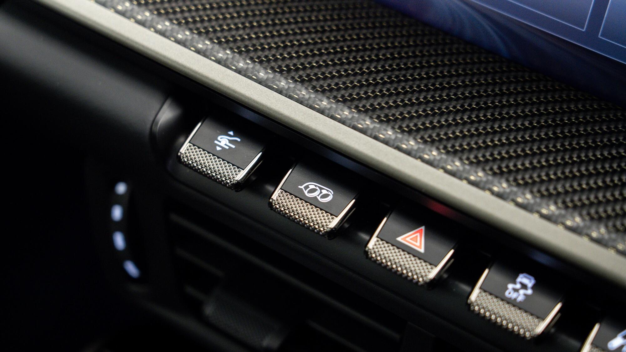 Porsche 911 view 19
