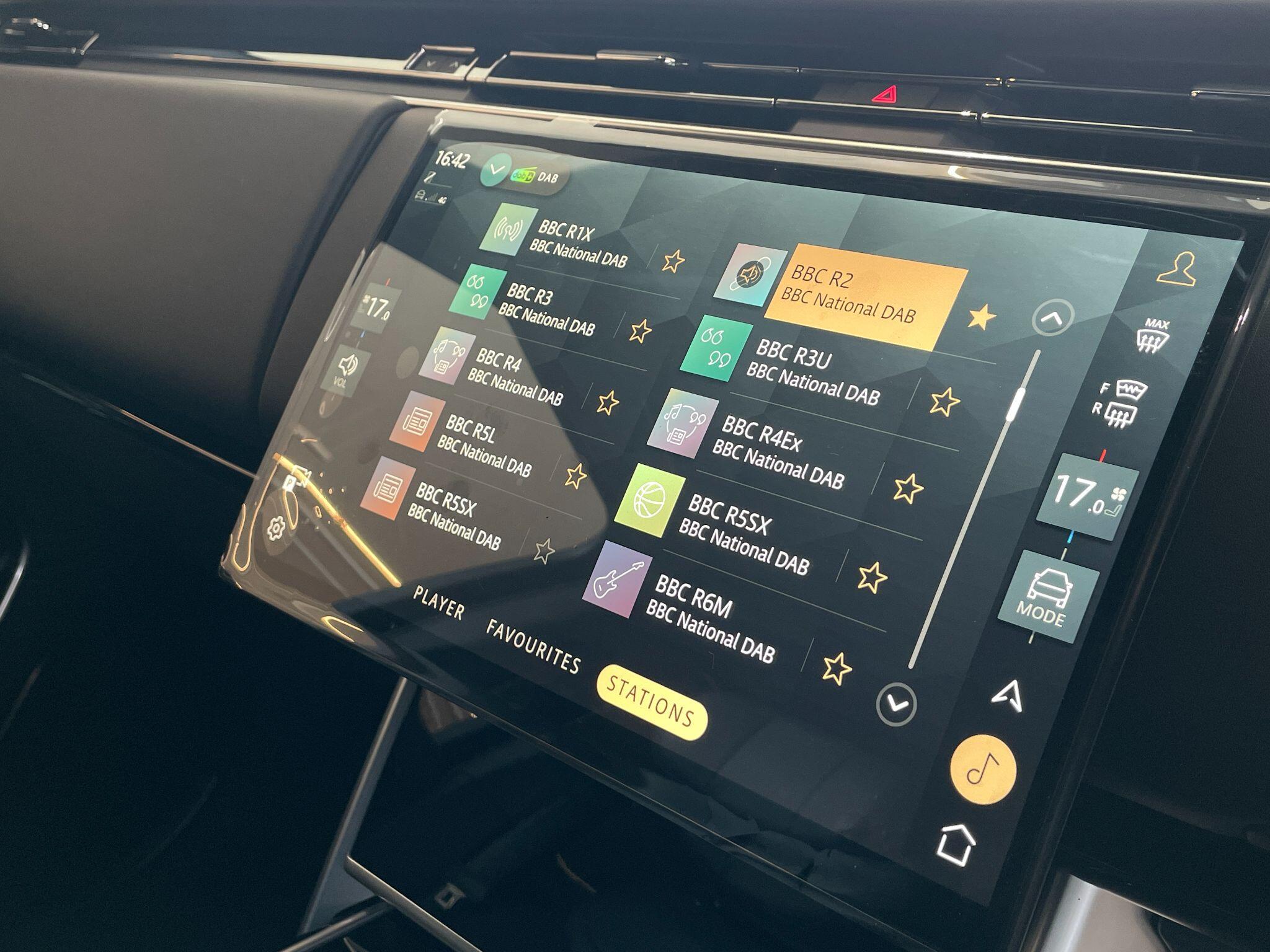 Land Rover Range Rover view 19