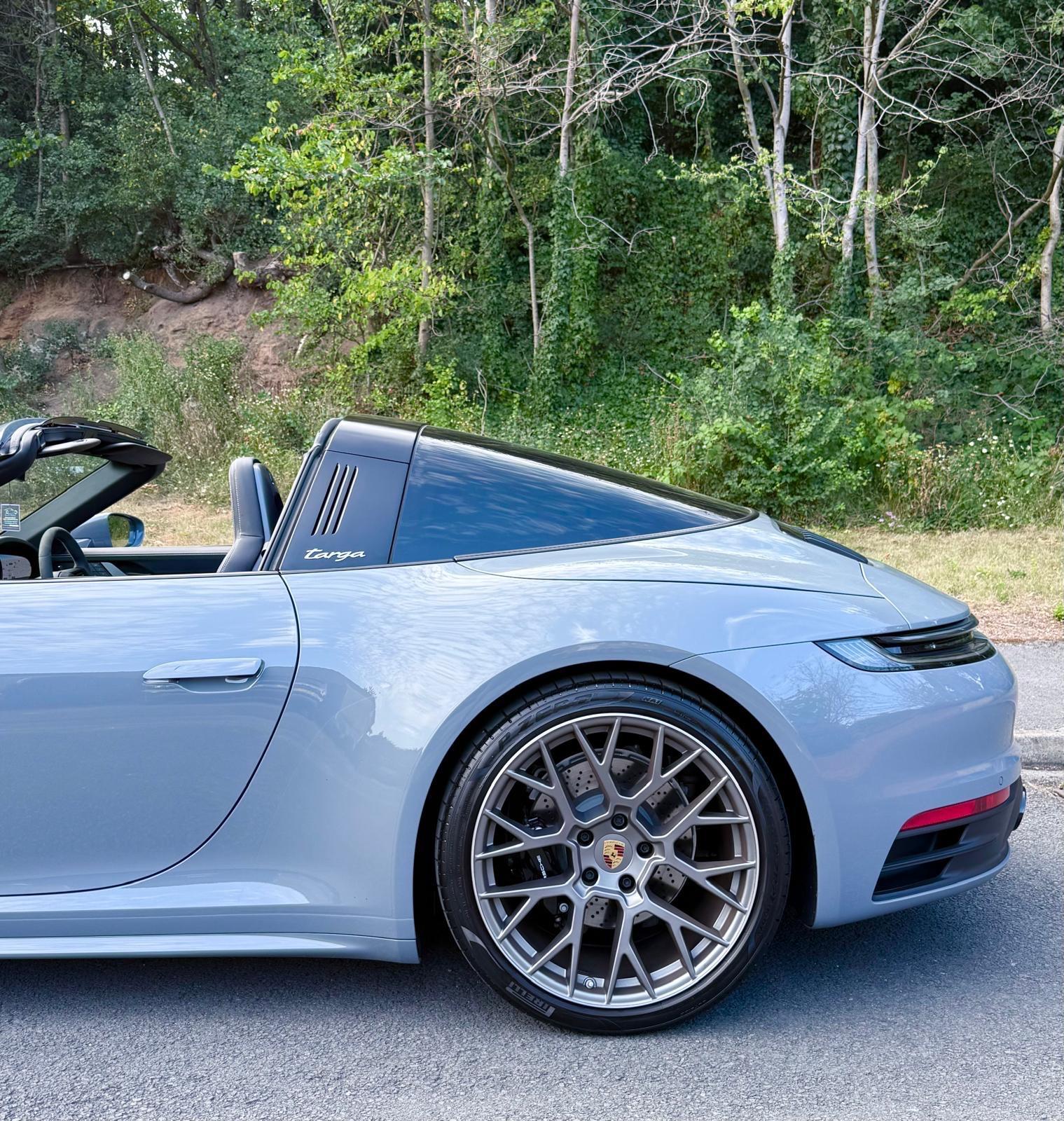 Porsche 911 view 59
