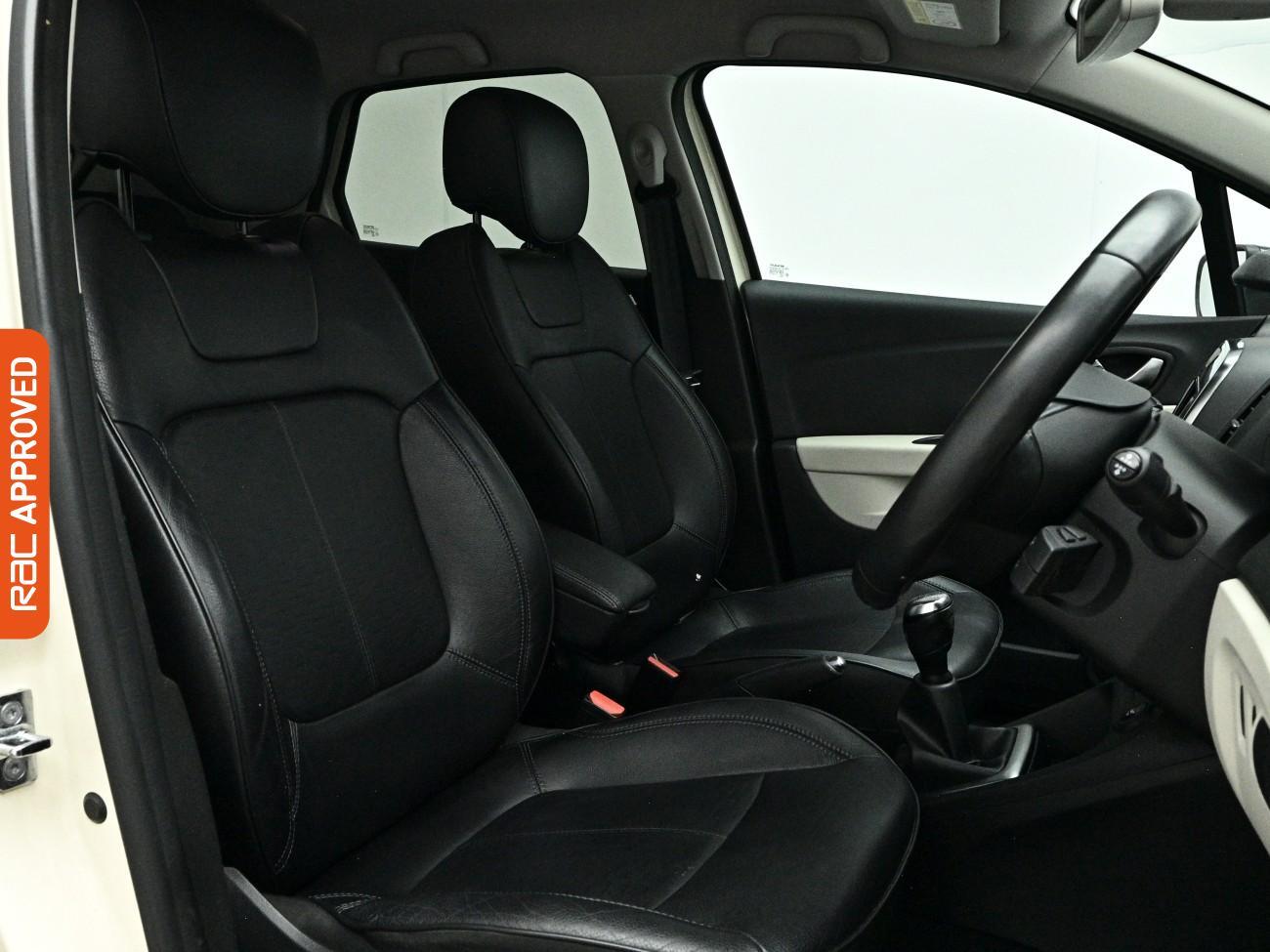 Renault Captur view 12