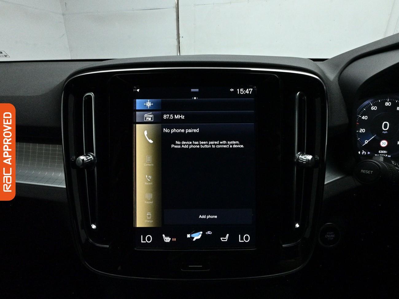 Volvo XC40 view 17