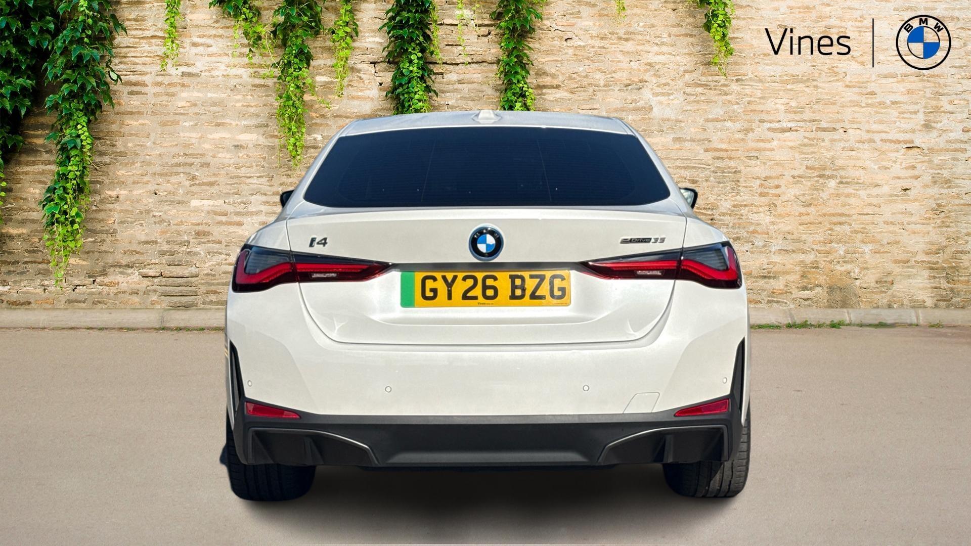 BMW i4 view 15
