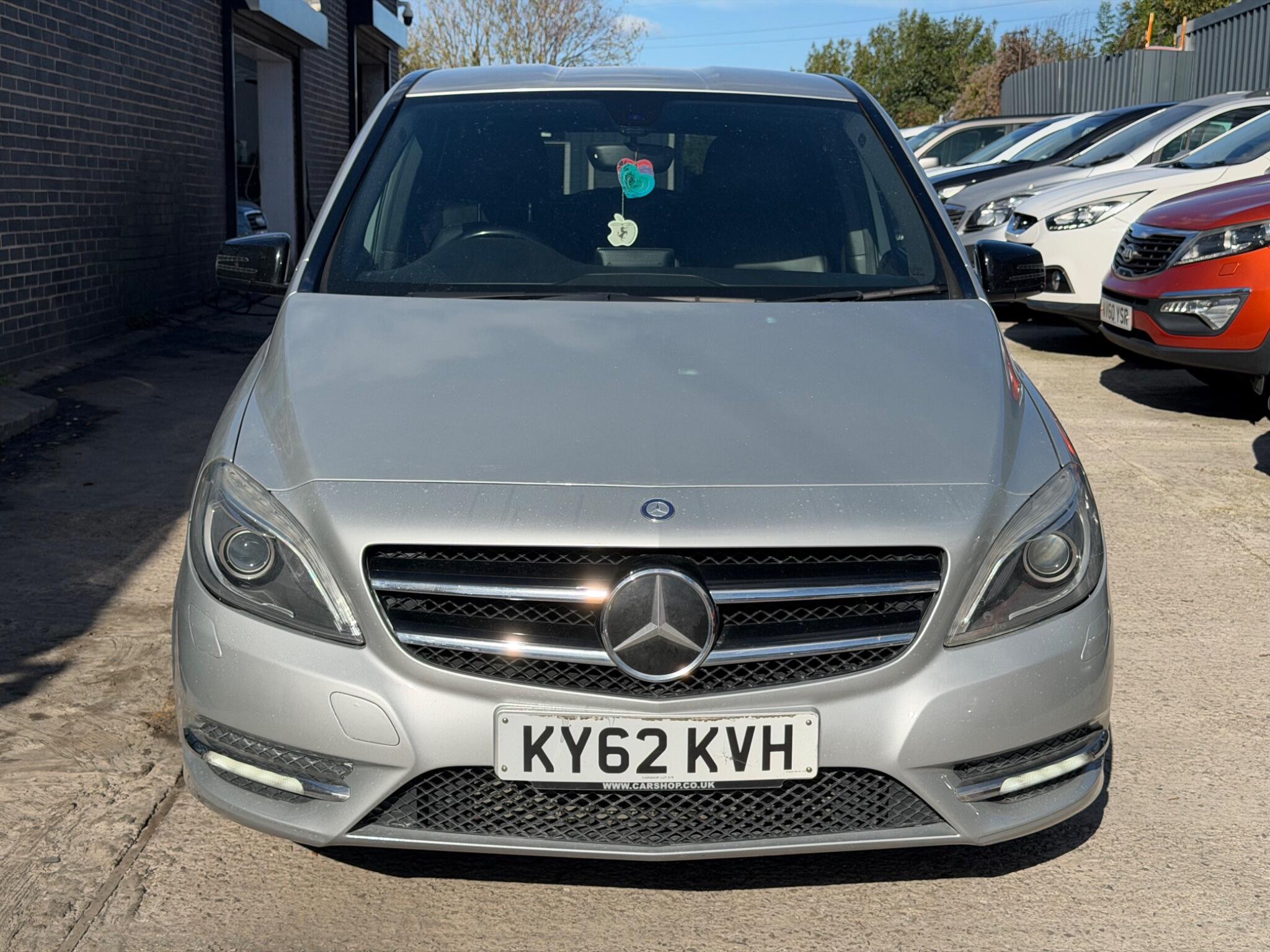 Mercedes-Benz B-Class view 2