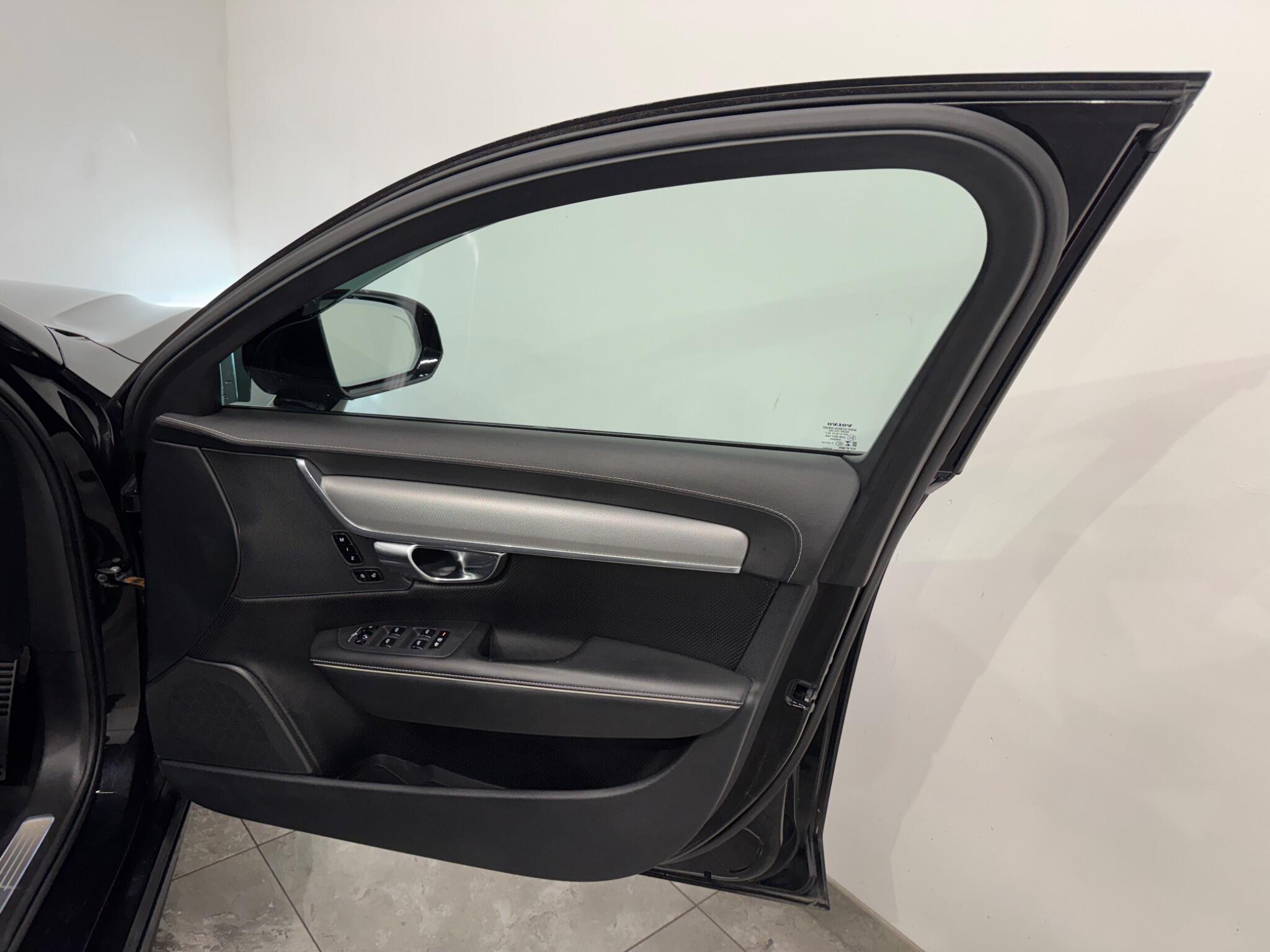 Volvo V90 view 12