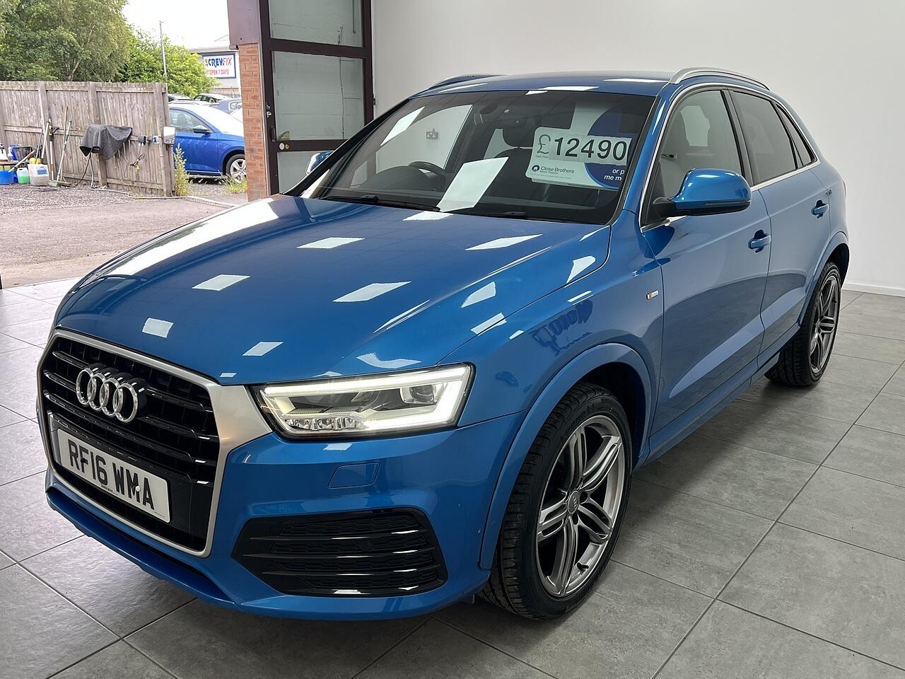 Audi Q3 view 6