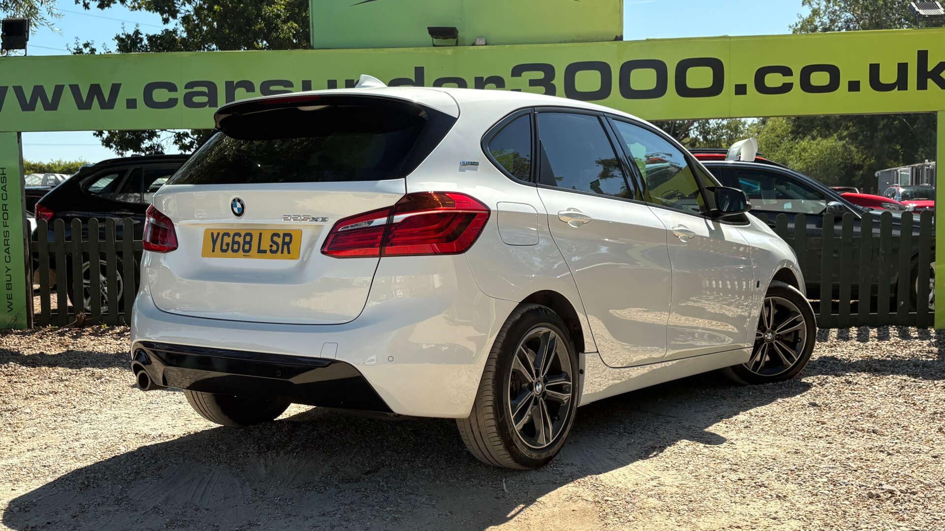 BMW 2 Series view 6