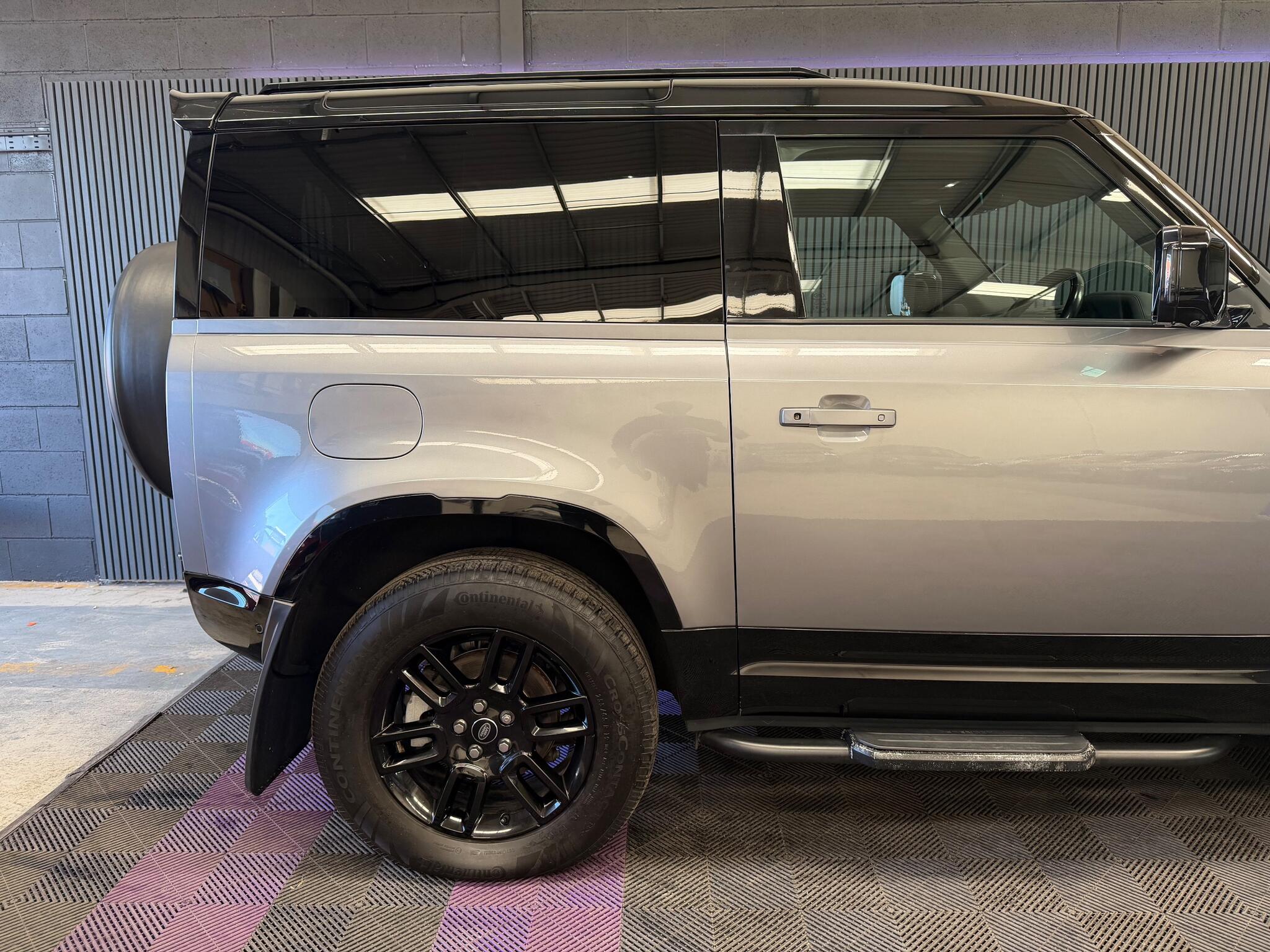 Land Rover Defender view 6