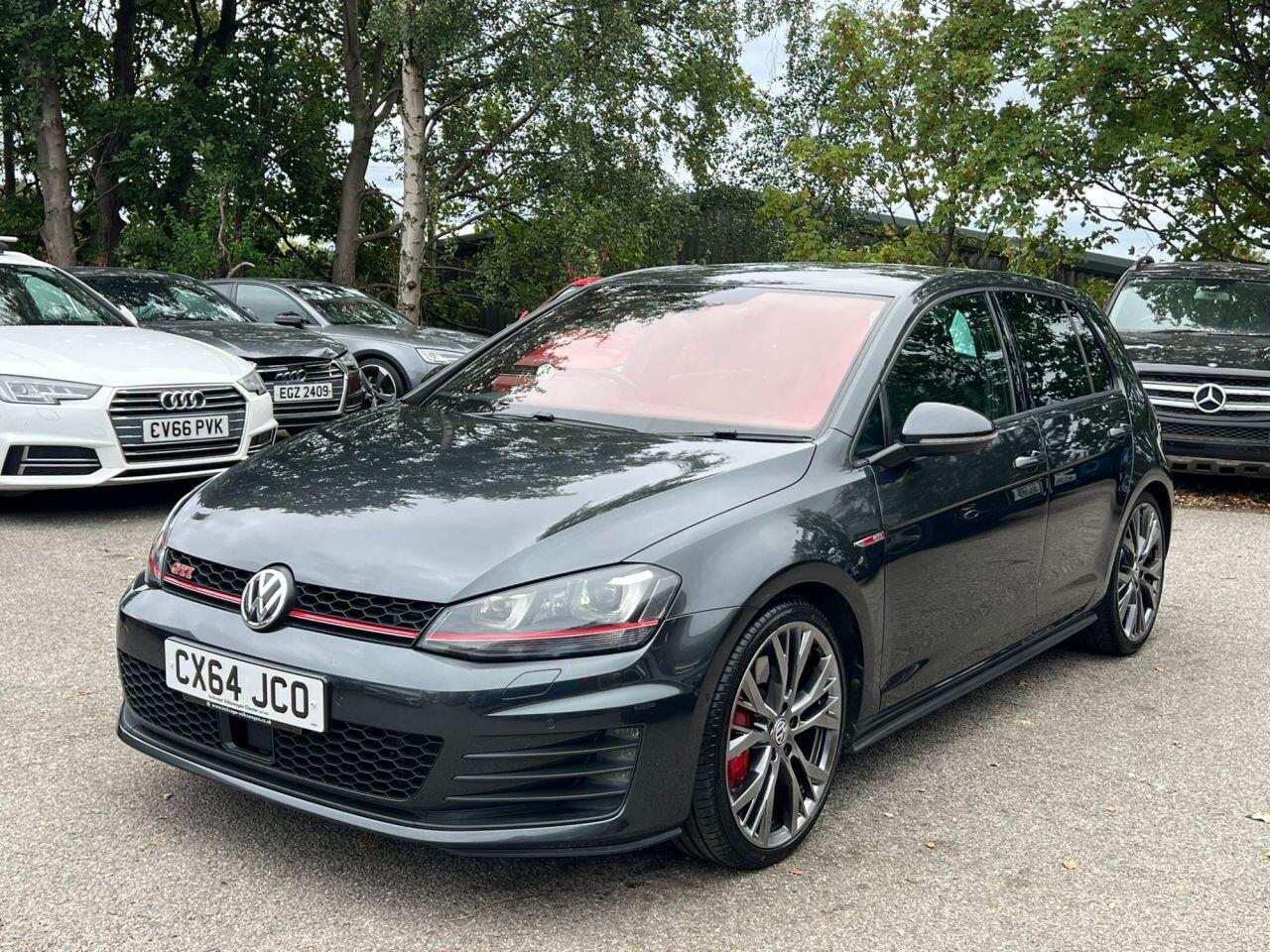 Volkswagen Golf view 3