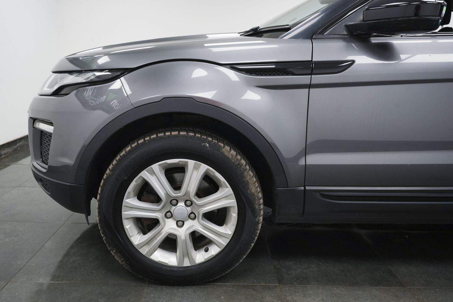 Land Rover Range Rover Evoque view 17