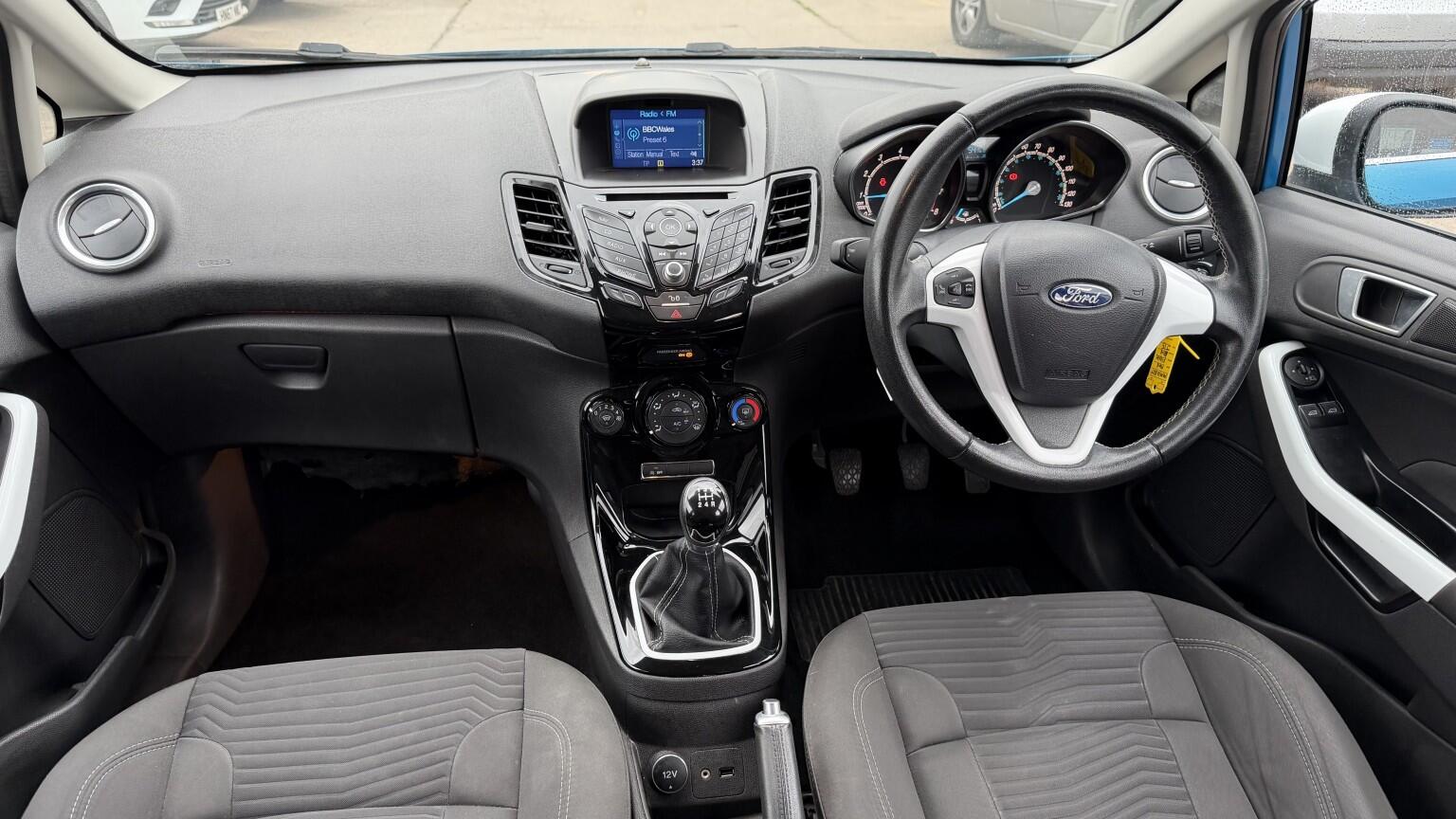 Ford Fiesta view 4